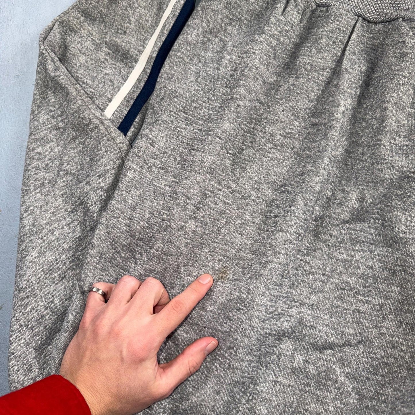 1980s Gray Sweatshirt 80s VTG Crewneck Gym Raglan Jumper Striped Rayon Medium