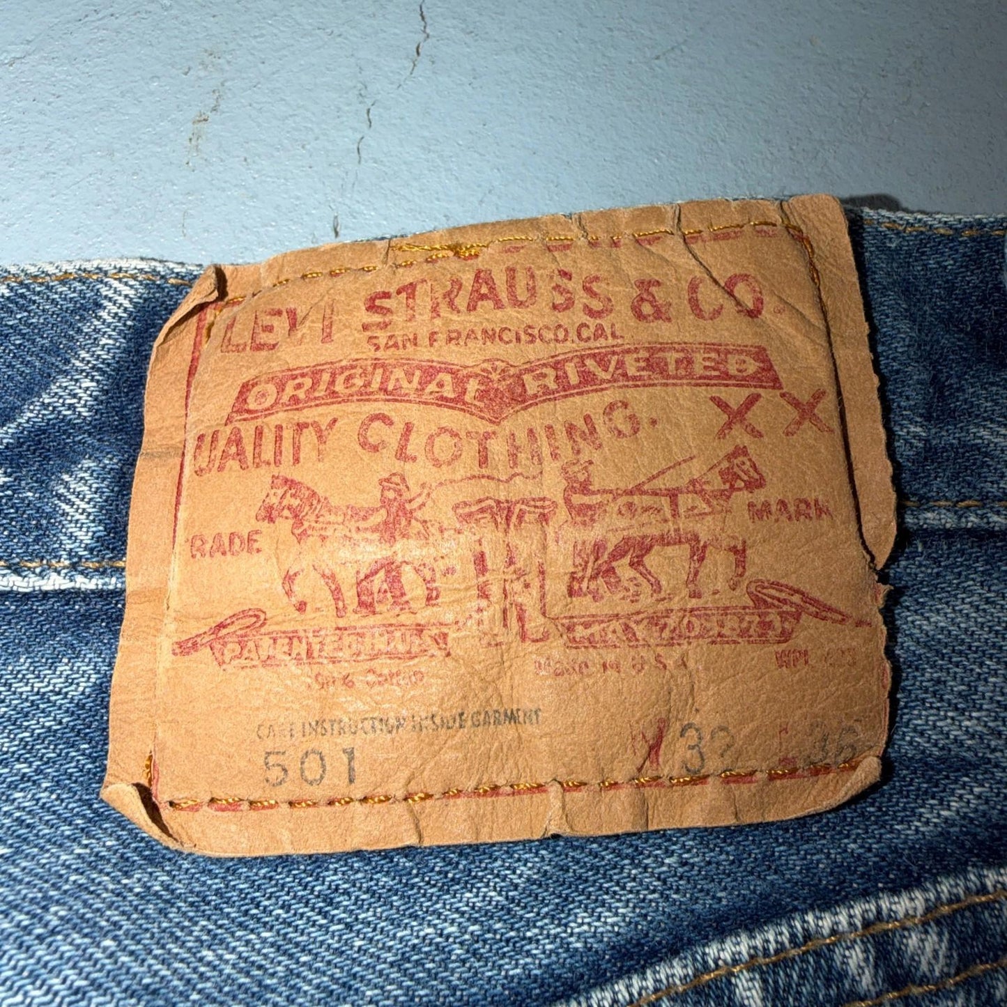 Levis 501 Vintage 80s Redline Selvedge USA XX Jeans Light Wash 32x36 Act 30x31