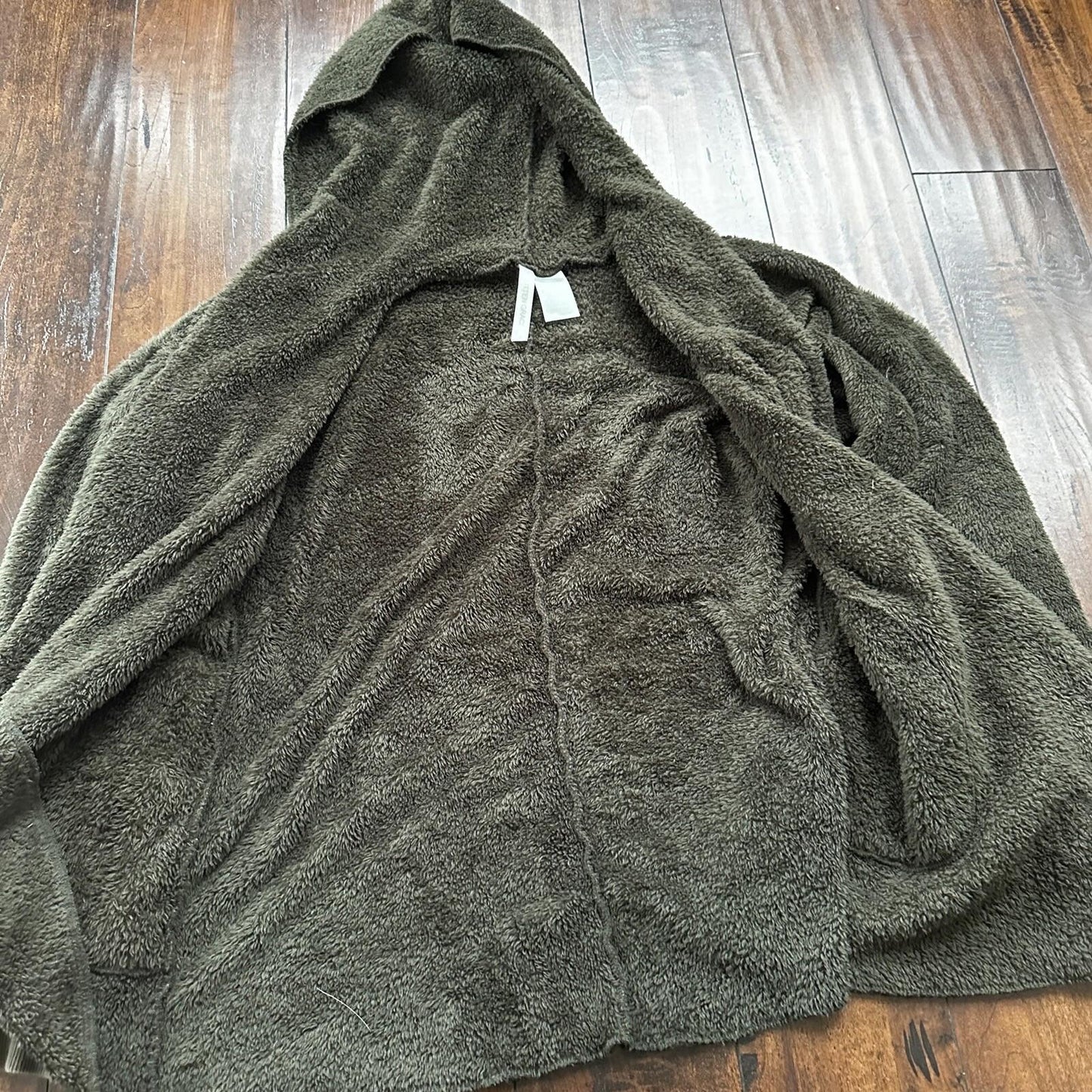 Forgotten Grace Furry Cardigan Womens Medium Green Open Front Athleisure Cozy