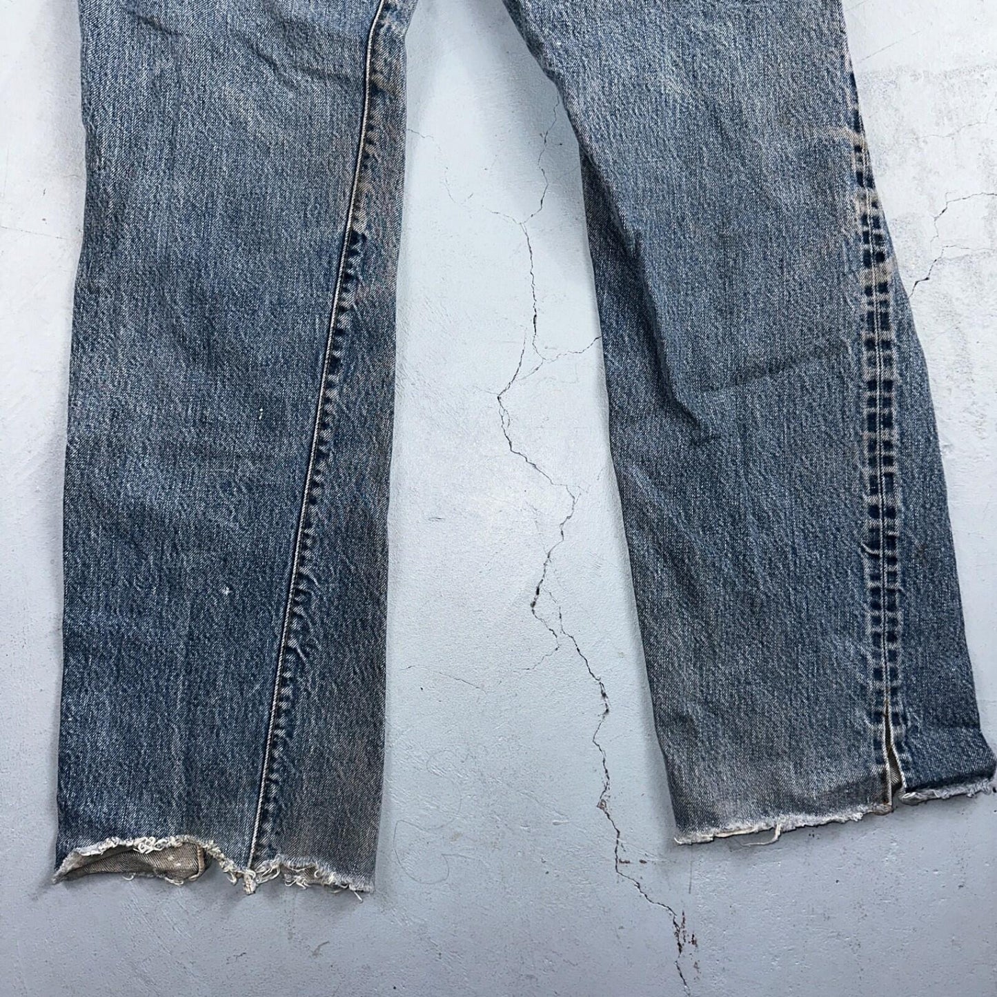 Levis 501 Vintage 80s Redline Selvedge USA Light Jeans Thrashed 32x36 Act 29x32