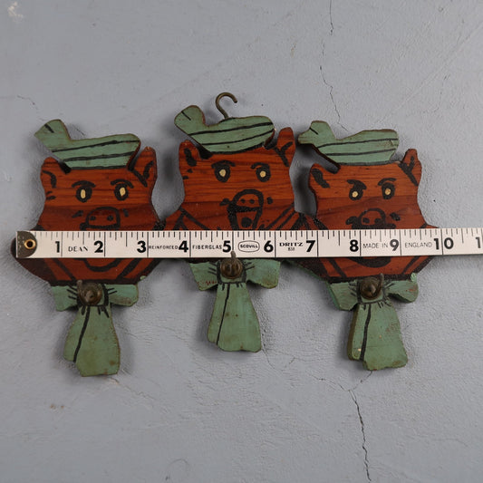 Vintage Three Little Pigs Wood Cutouts Hand Painted Wall Plaques Tie Hanger Hook