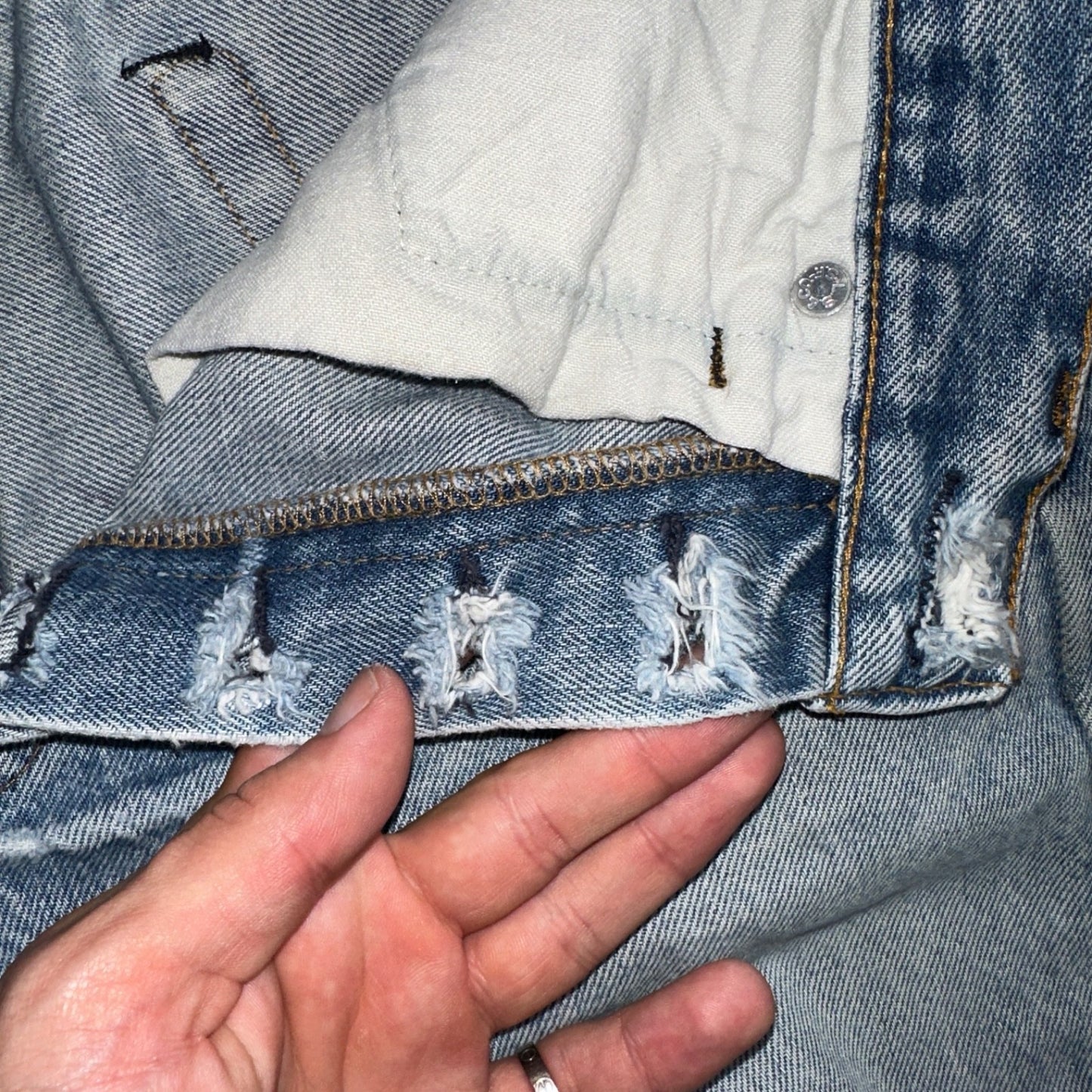 Levis 501 Vintage 80s Redline Selvedge USA Light Wash Jeans 31x36 Act 29x32
