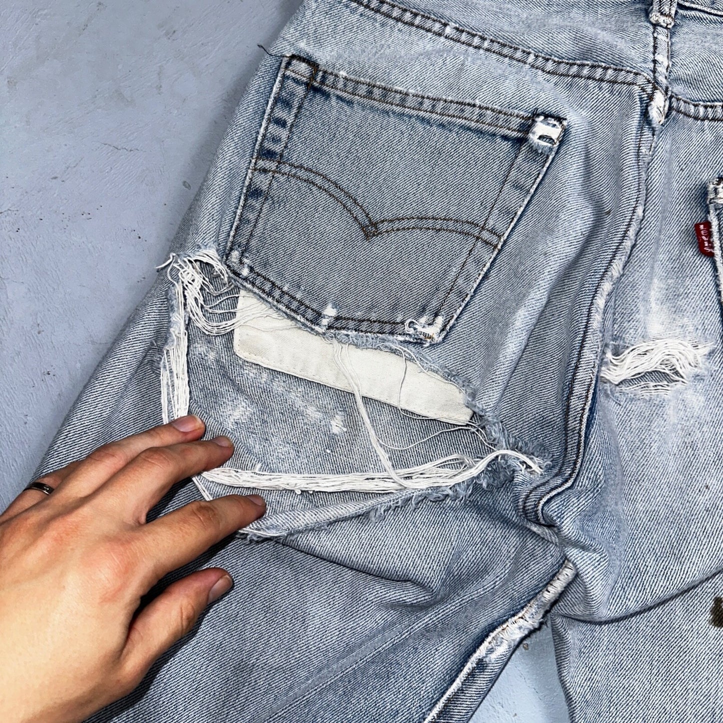 Levis 501 Vintage 80s Redline Selvedge USA XX Jeans Light Wash 30x34 Act 28X30