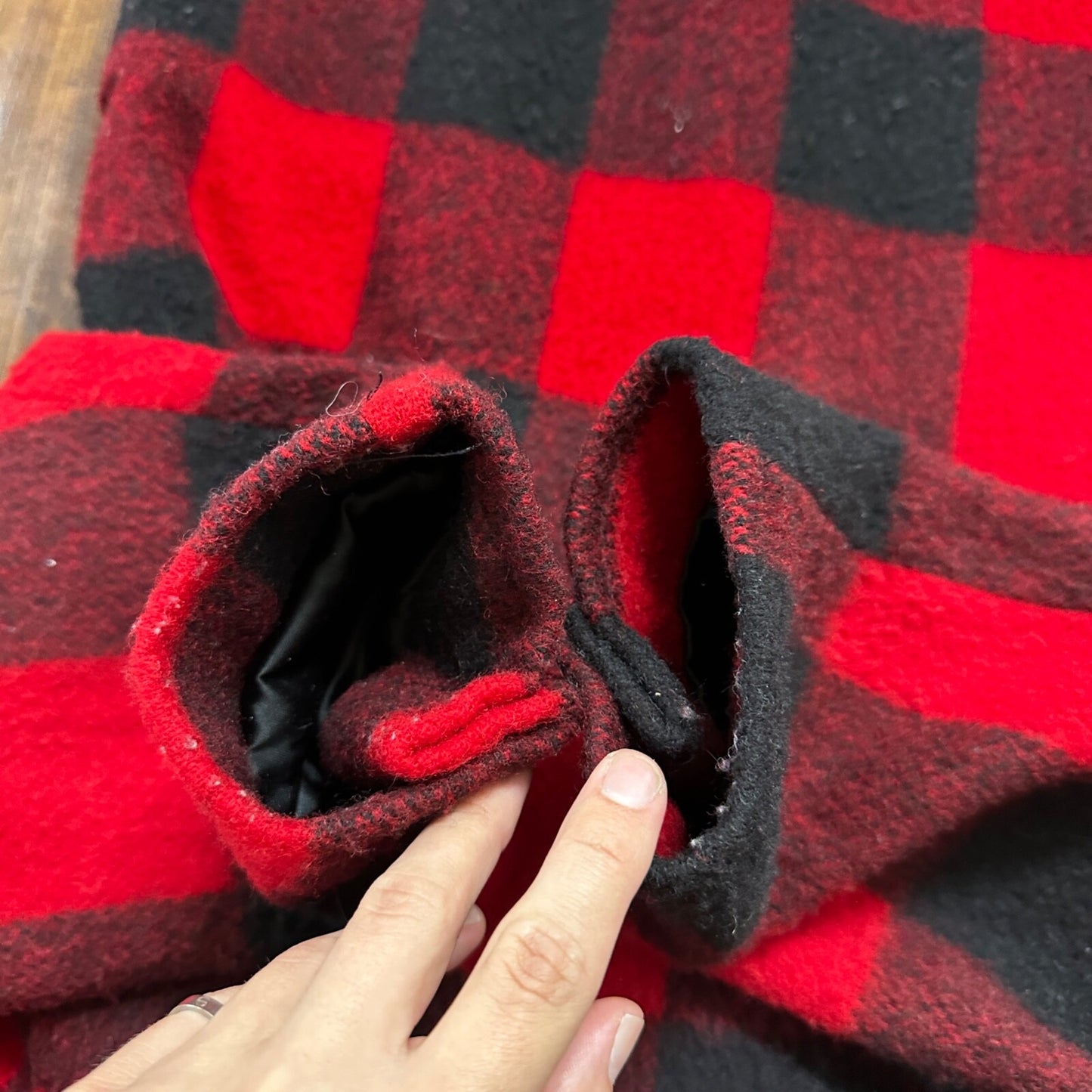 VTG Woolrich Coat Womens M Red Black Plaid Wool Blend Mackinaw Jacket 1970s 70s