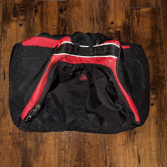 Nike ACG Duffle Bag Gym Travel Rare VTG 1990s Hike Basketball JORDAN 90s Bred