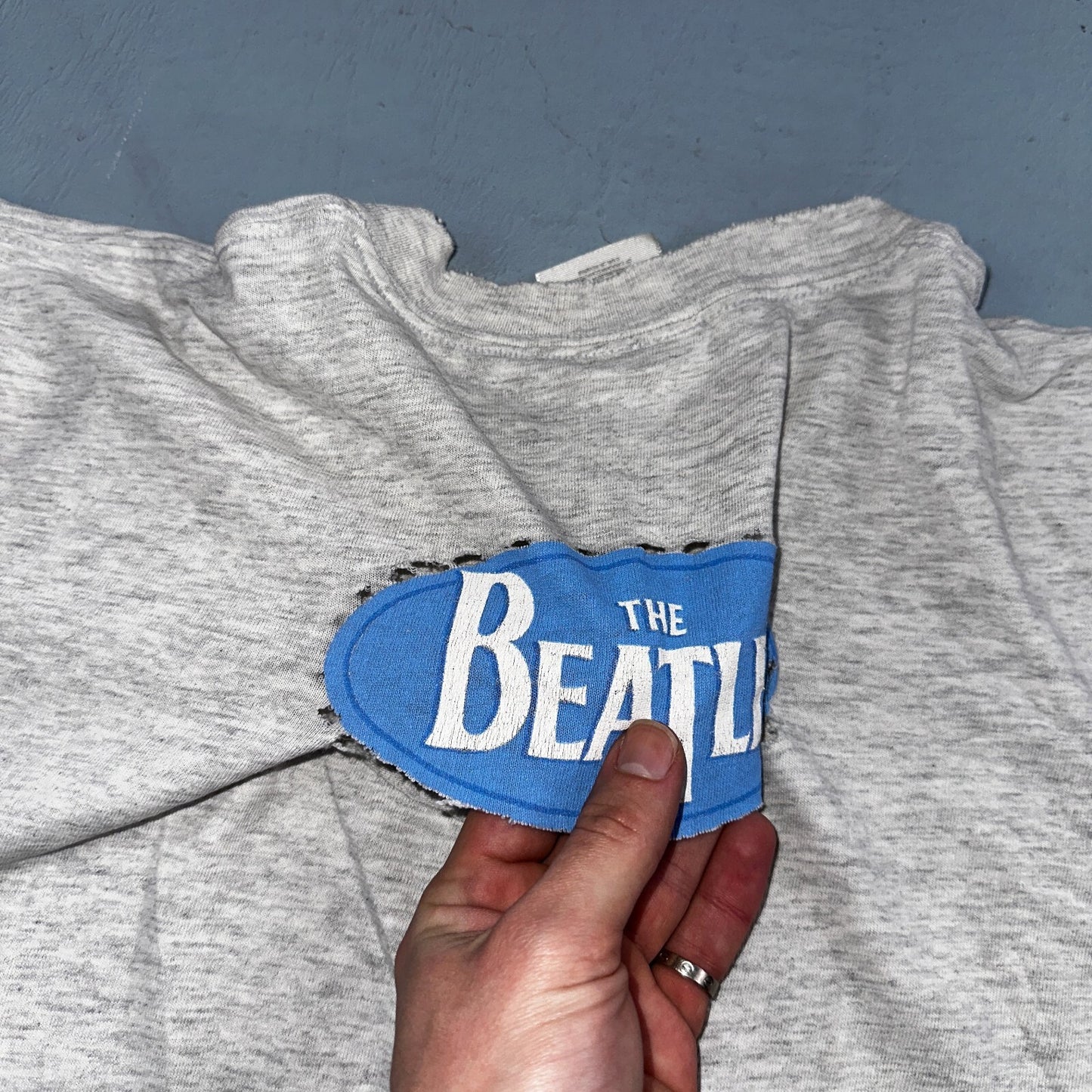Beatles Rock Band 1997 VTG T Shirt 90s Gray Thrashed Music Grunge 1960s