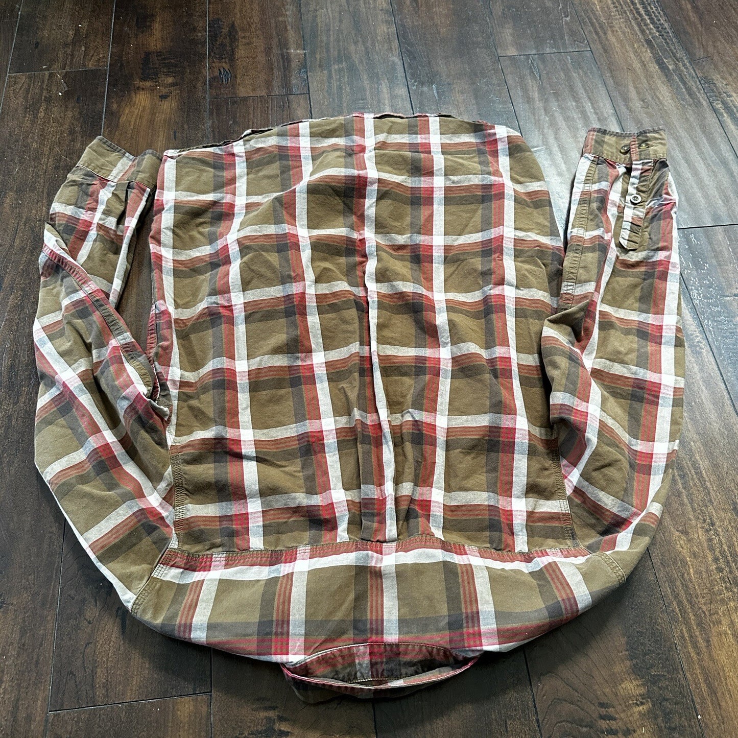 Carhartt Shirt Men M Brown Plaid Button Down Shirt Long Sleeve Casual Outdoor