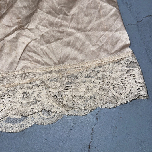 Deena Women Slip Skirt Lace Hem Elastic Waist Cream Small VTG Lingerie Bridal