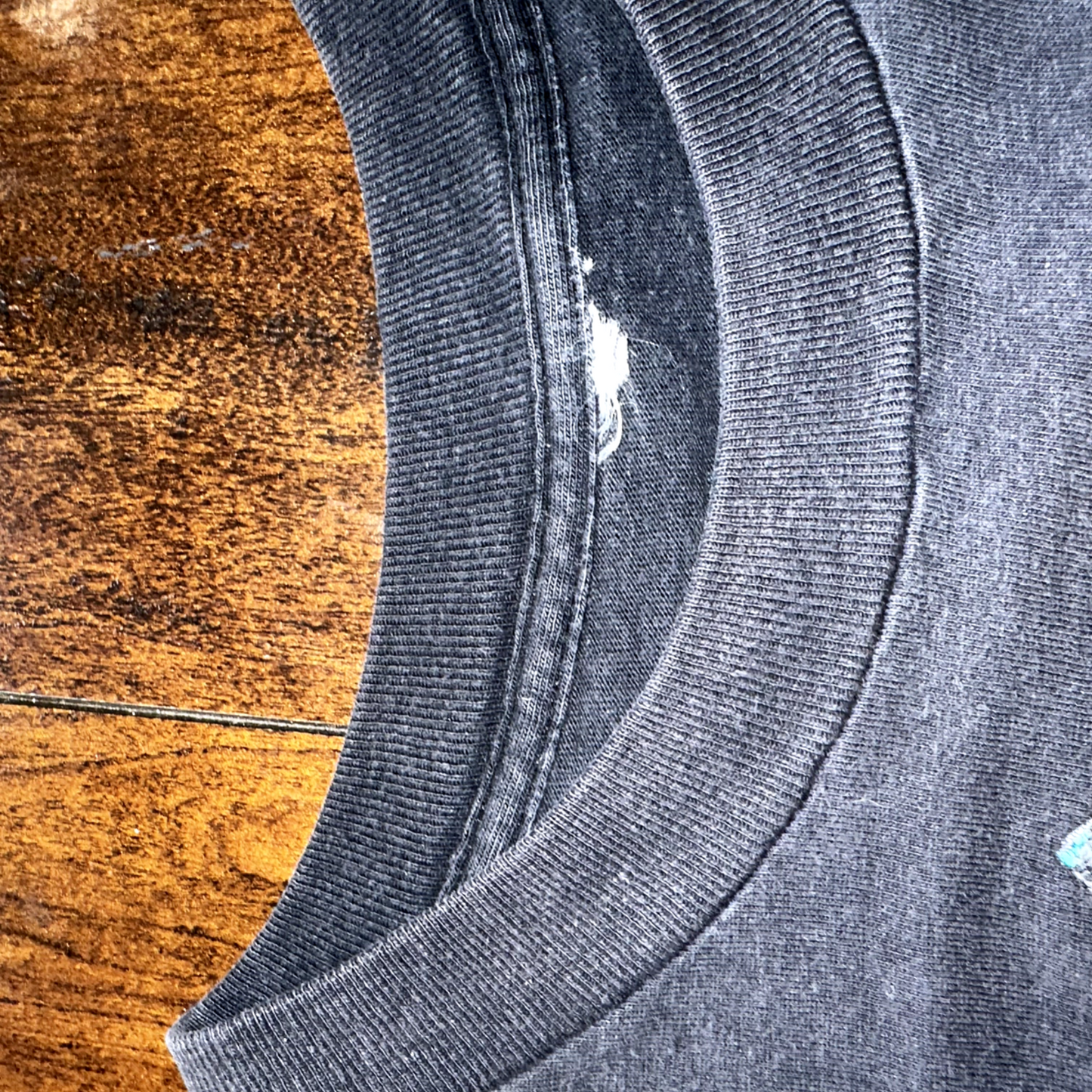 Faded Wolves Howling Vintage T Shirt Single Stitch 90s Thrashed Alaska Moon