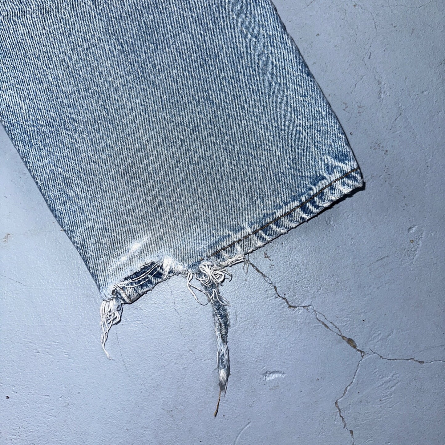 Levis 501 Vintage 90s USA XX Straight Leg Jeans Blue Light Wash 34x34 Act 32x32