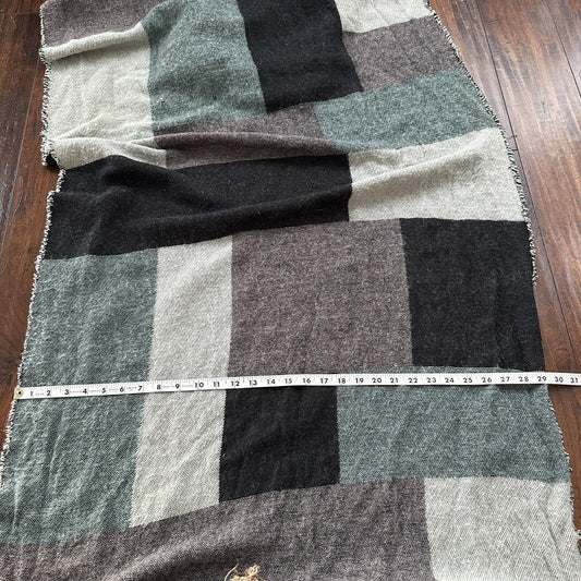 VTG Scarf Beautiful Pastel Colors Taylor Vibes Huge Big Size Wrap Cute Winter