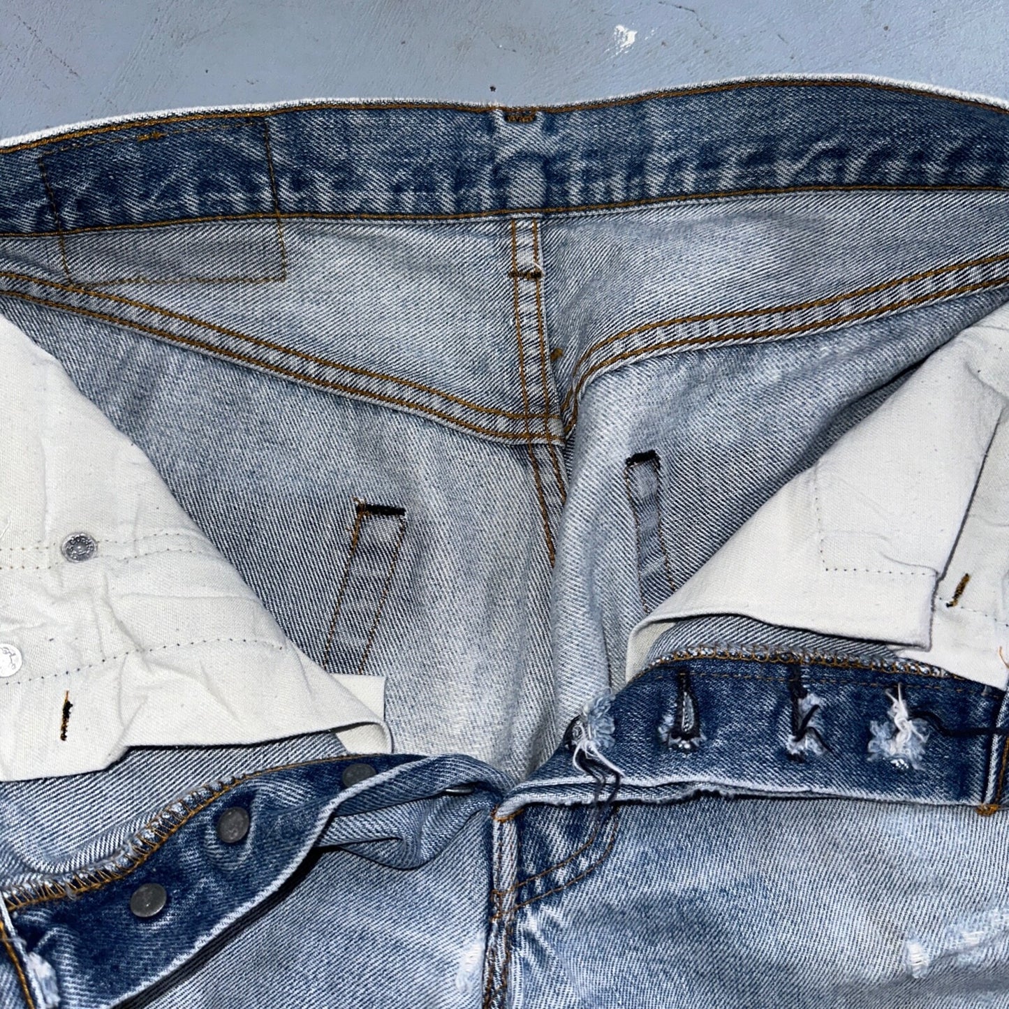 Levis 501 Vintage 80s Redline Selvedge USA XX Jeans Light Wash 30x34 Act 28X30