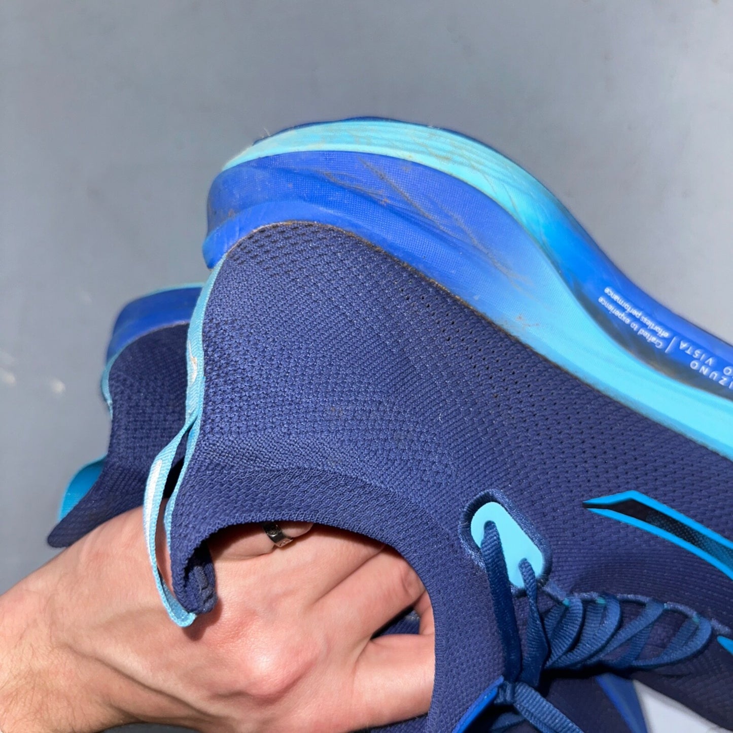 Mizuno Mens Sneakers Blue Size 11 Neo Vista Running Breathable Comfort Light