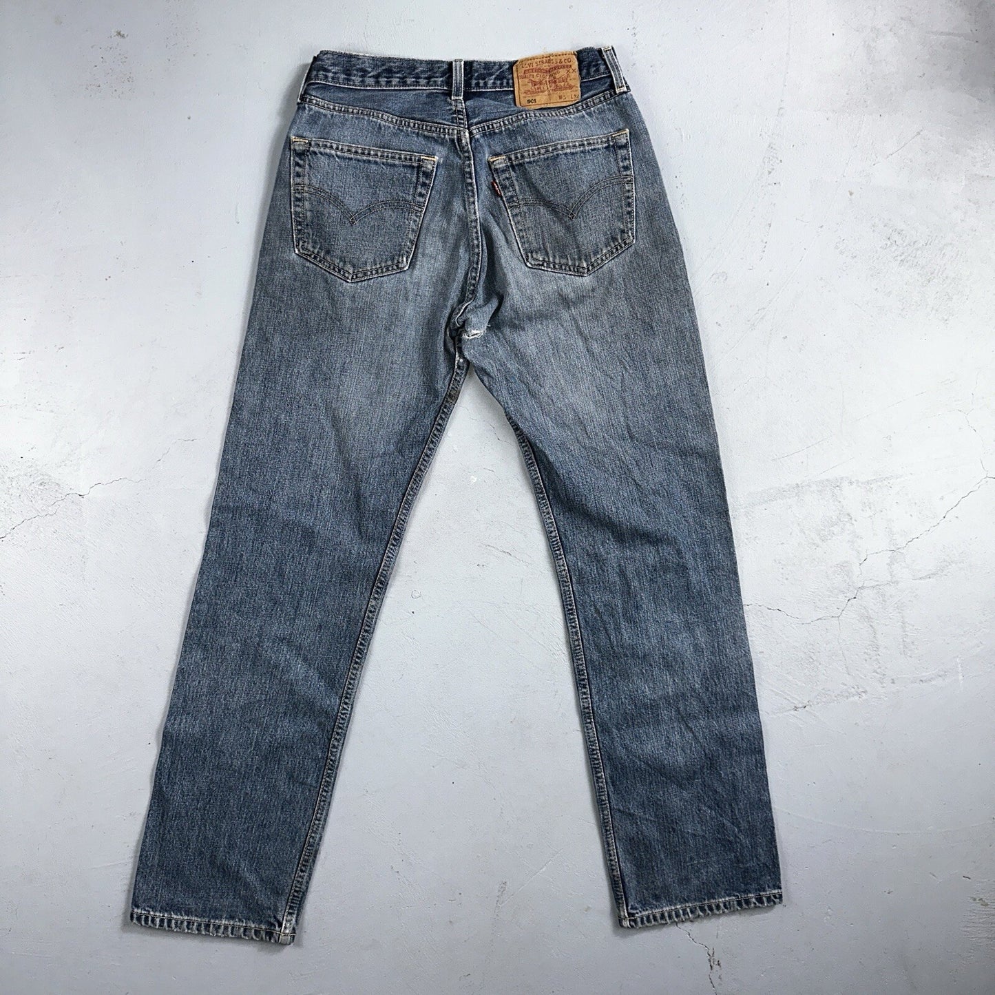 Levis 501 Vintage 90s Hungary Straight Leg Jeans 31x32 Y2K Med Wash Act 28x30