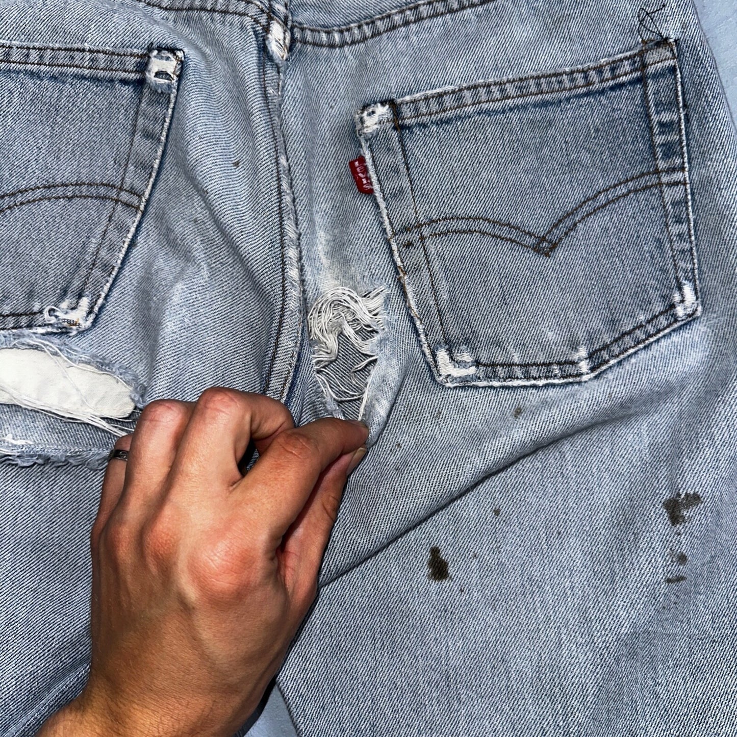 Levis 501 Vintage 80s Redline Selvedge USA XX Jeans Light Wash 30x34 Act 28X30