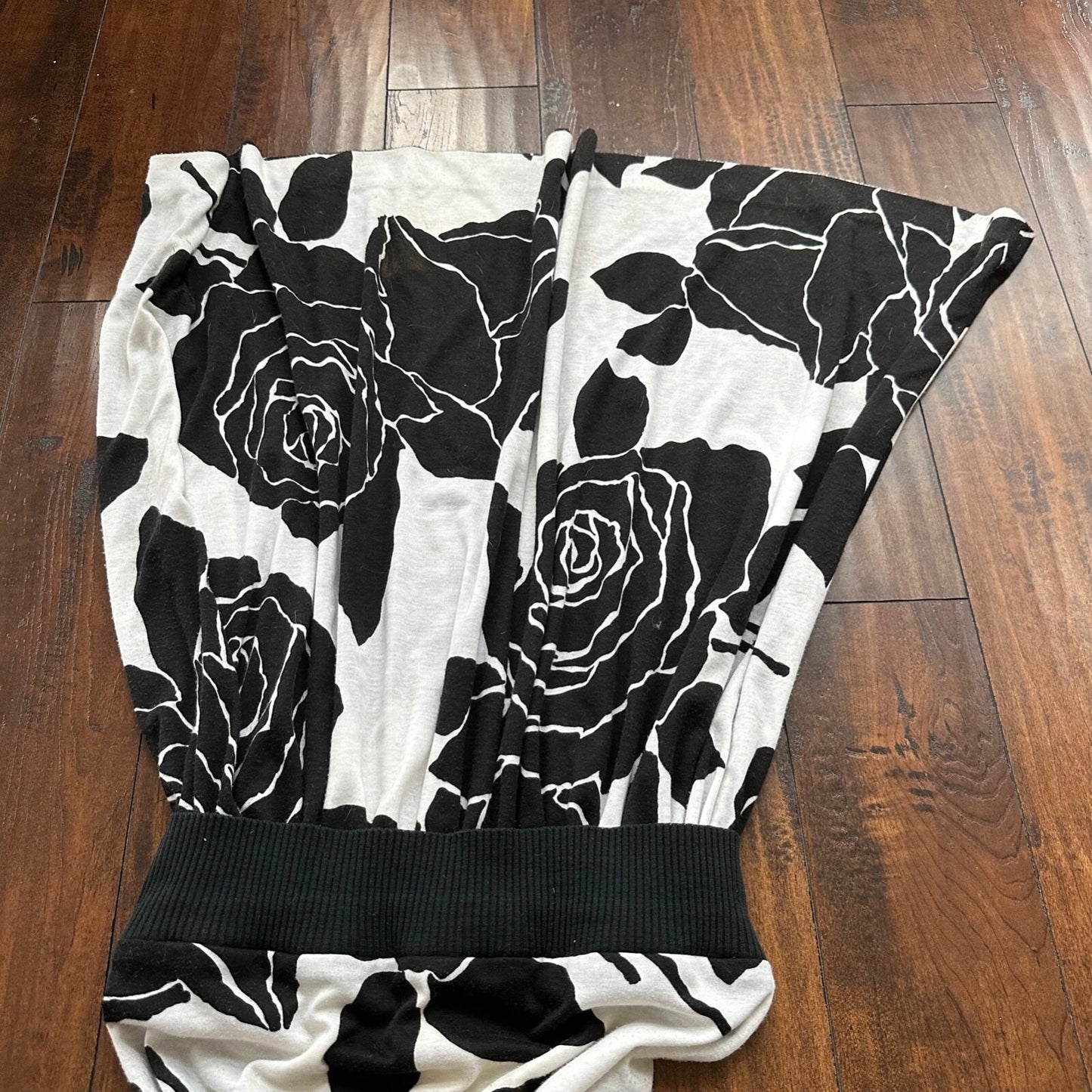 Vintage Hartsville women's Small Rose Pattern Long sleeve 80s S Fishtail Dress