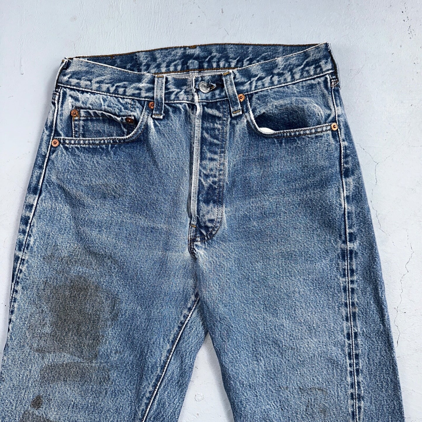 Levis 501 Vintage 80s Redline Selvedge USA XX Jeans Light Wash Stained Act 28X33