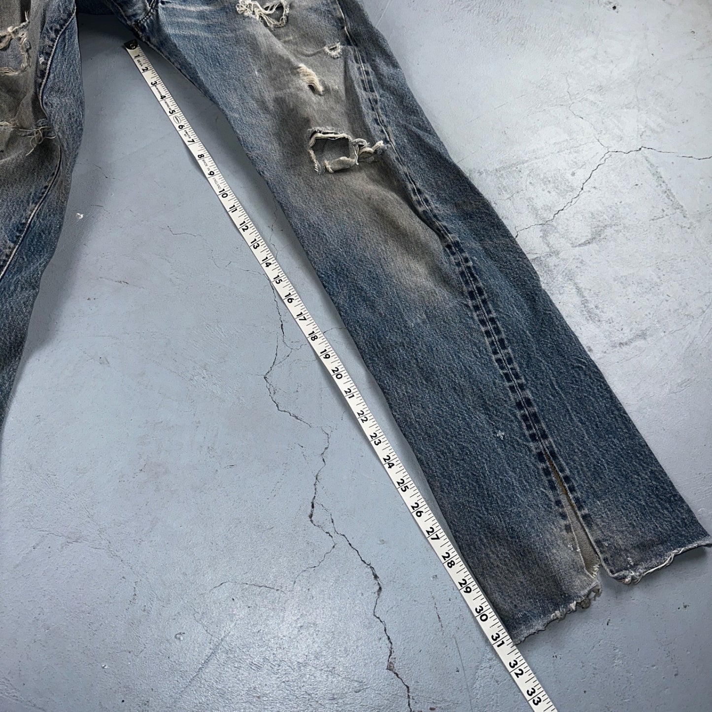 Levis 501 Vintage 80s Redline Selvedge USA Light Jeans Thrashed 32x36 Act 29x32