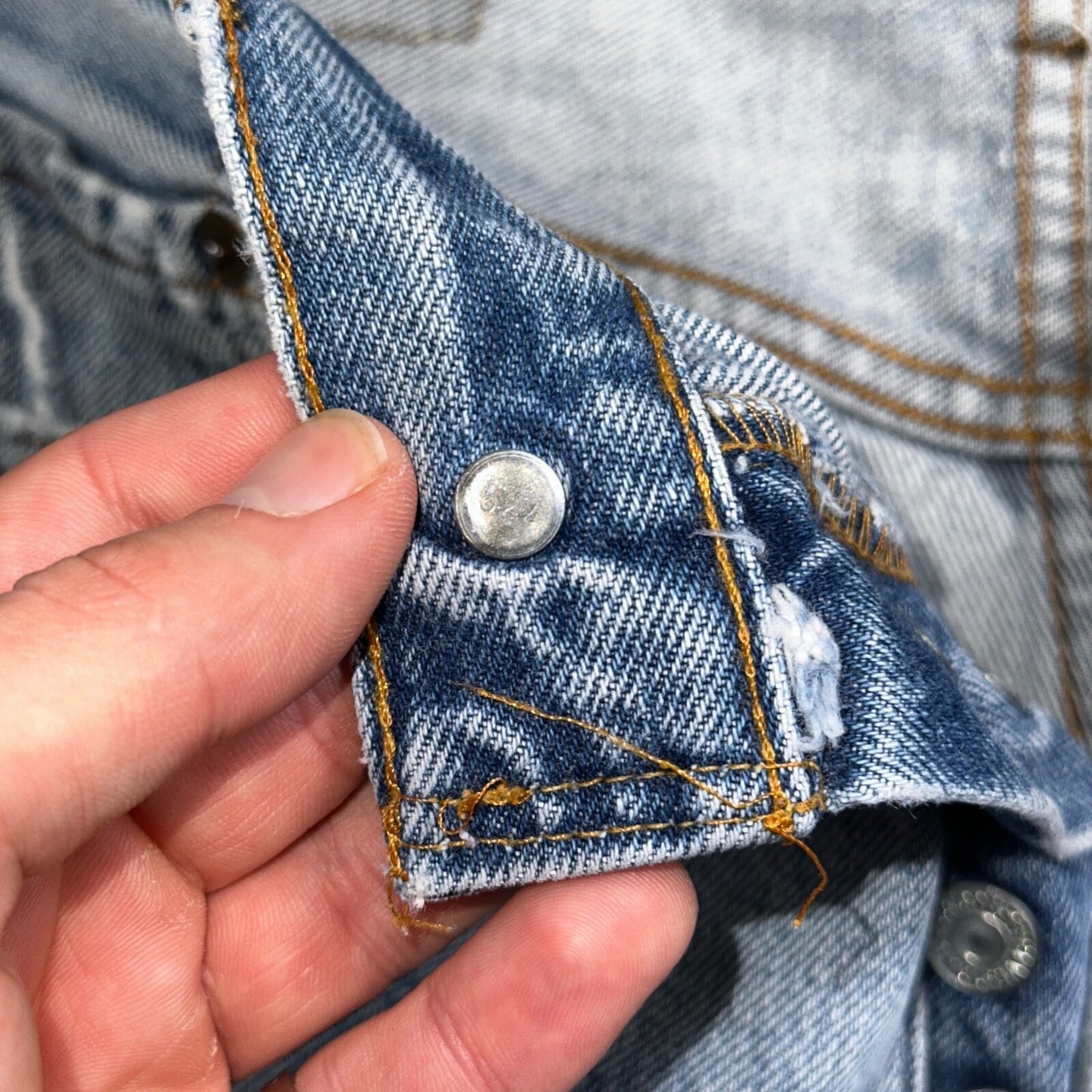 Levis 501 Vintage 80s Redline Selvedge USA XX Jeans Light Wash 30x34 Act 28X30