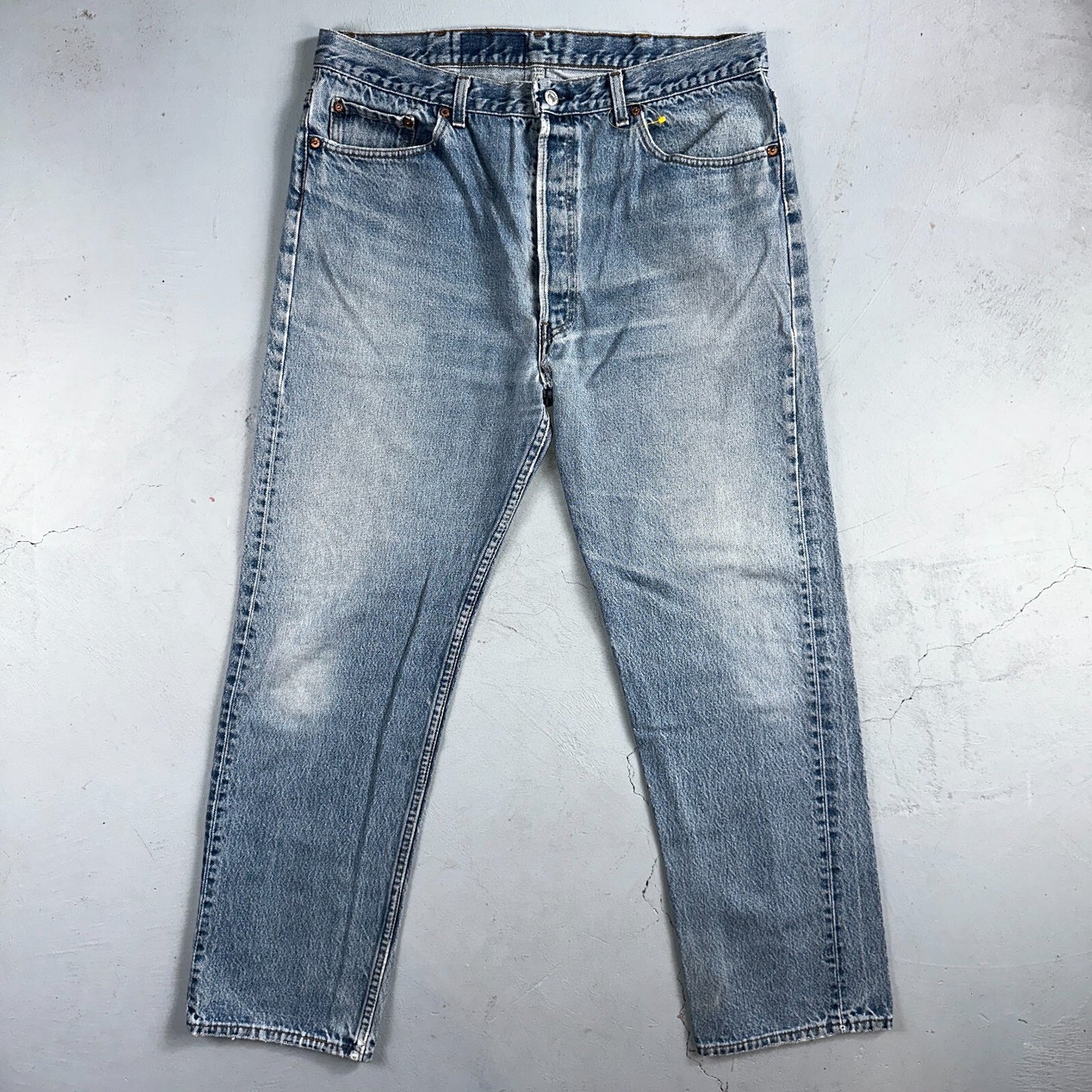 Levis 501 Vintage 90s USA XX Straight Leg Jeans Blue Light Wash 40x32 Act 35x29
