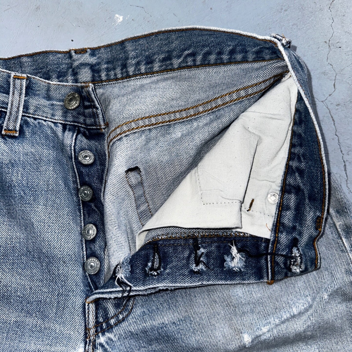 Levis 501 Vintage 80s Redline Selvedge USA XX Jeans Light Wash 30x34 Act 28X30