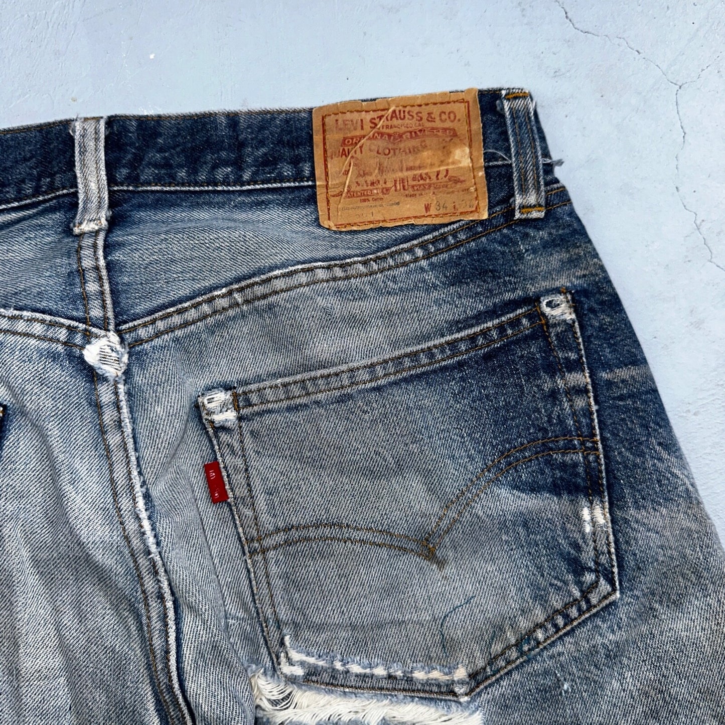 Levis 501 Vintage 80s Redline Selvedge USA XX Jeans Light Wash 34x34 Act 31x30