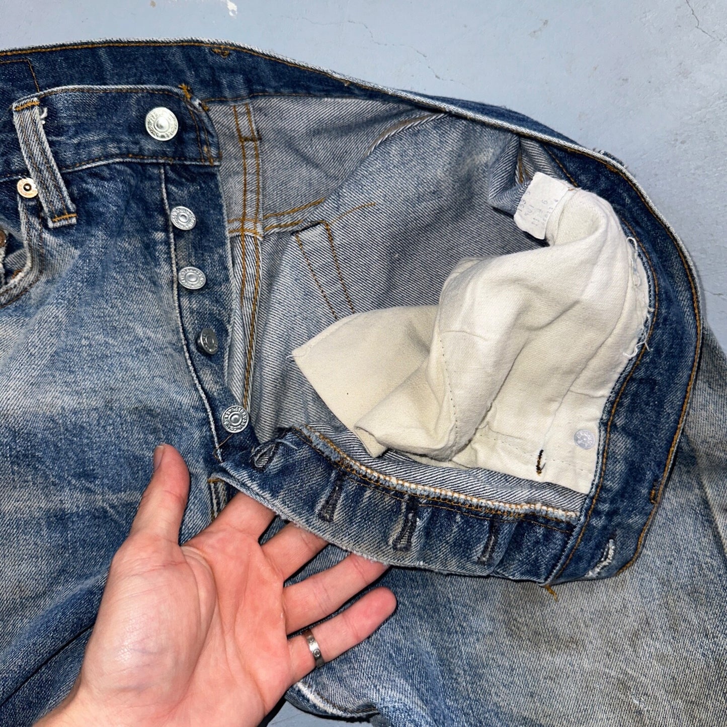 Levis 501 Vintage 80s Redline Selvedge USA XX Jeans Light Wash 34x34 Act 31x30