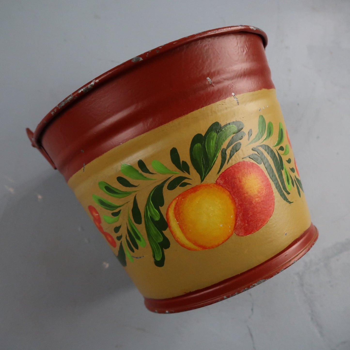 VTG Hand Painted Peaches Metal Bucket W Handle Galvanized Tub Garden Folk Art