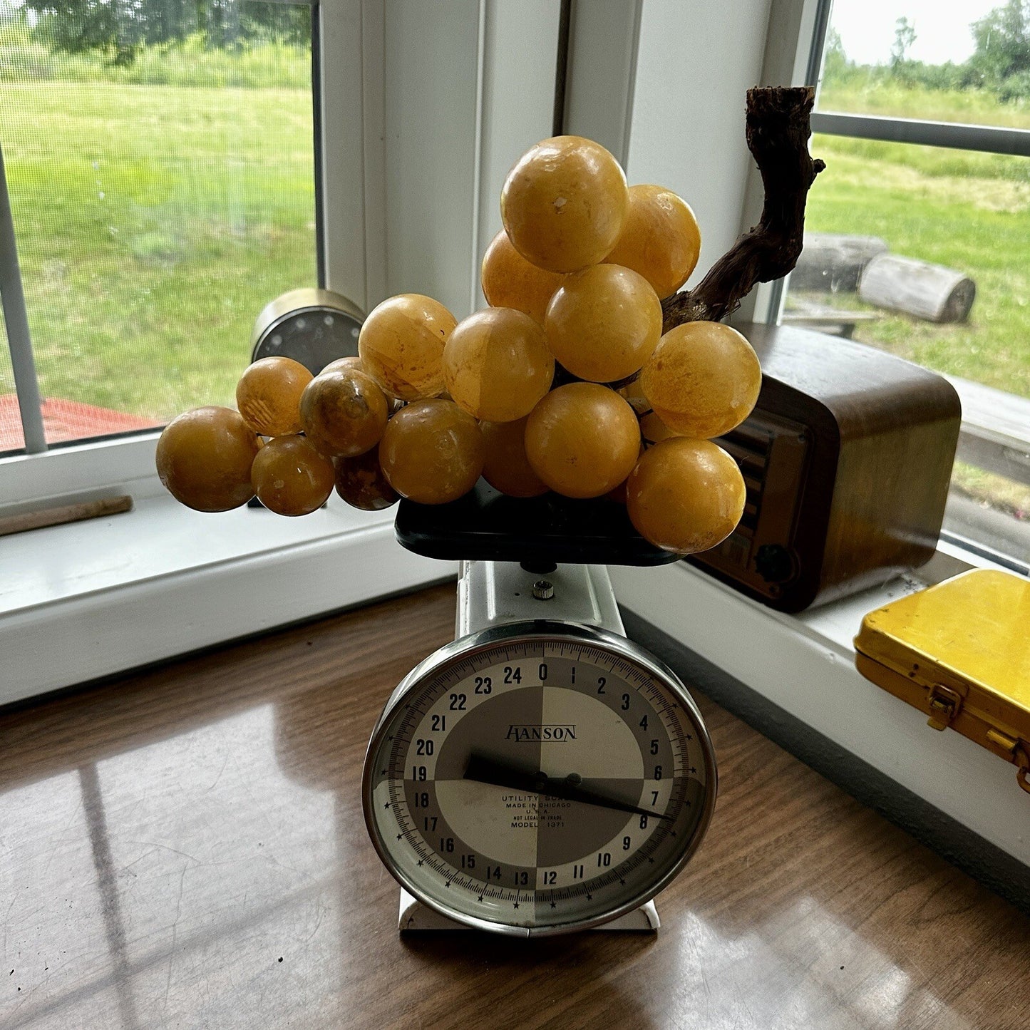 VTG Gold Lucite Acrylic Grapes Mid Century MCM Retro 1960s Cluster Yellow Set 2