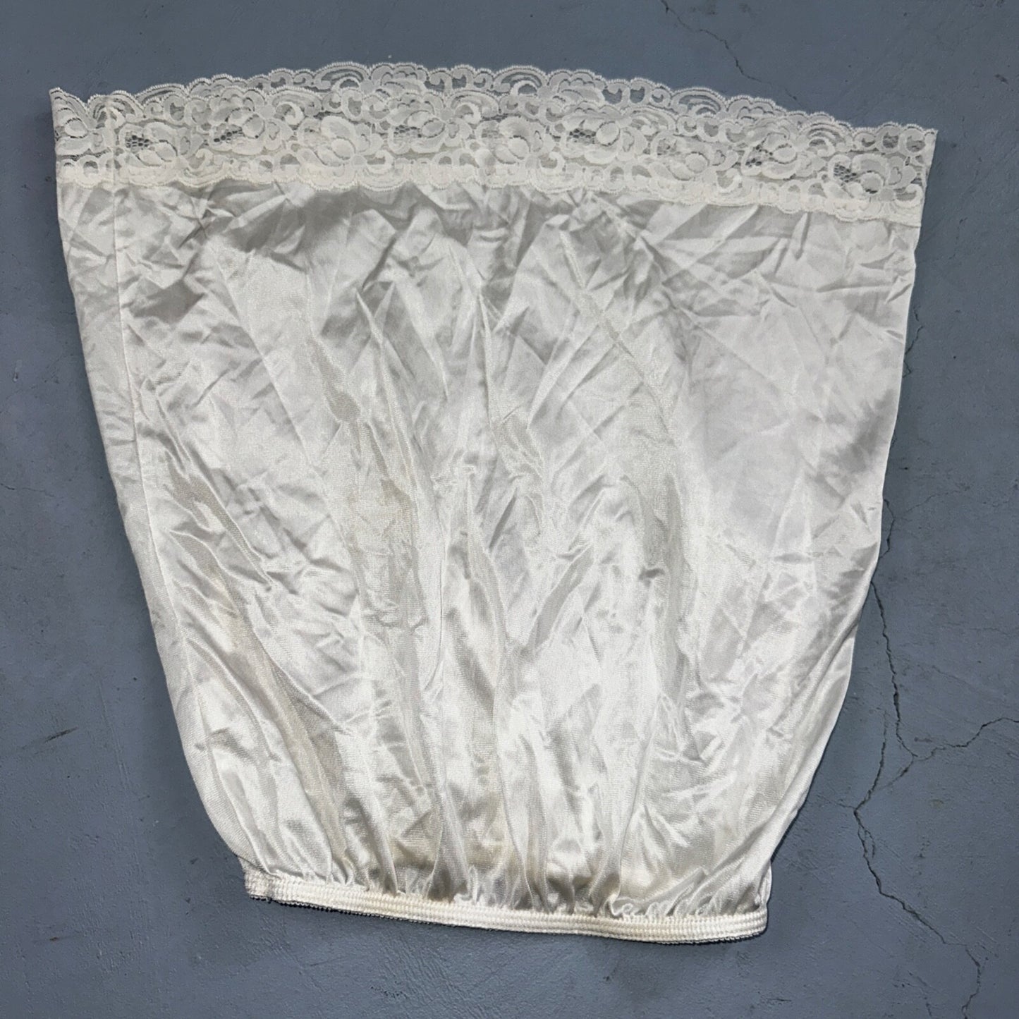 Short Women Slip Skirt Lace Hem Elastic Waist White Small VTG Lingerie Bridal