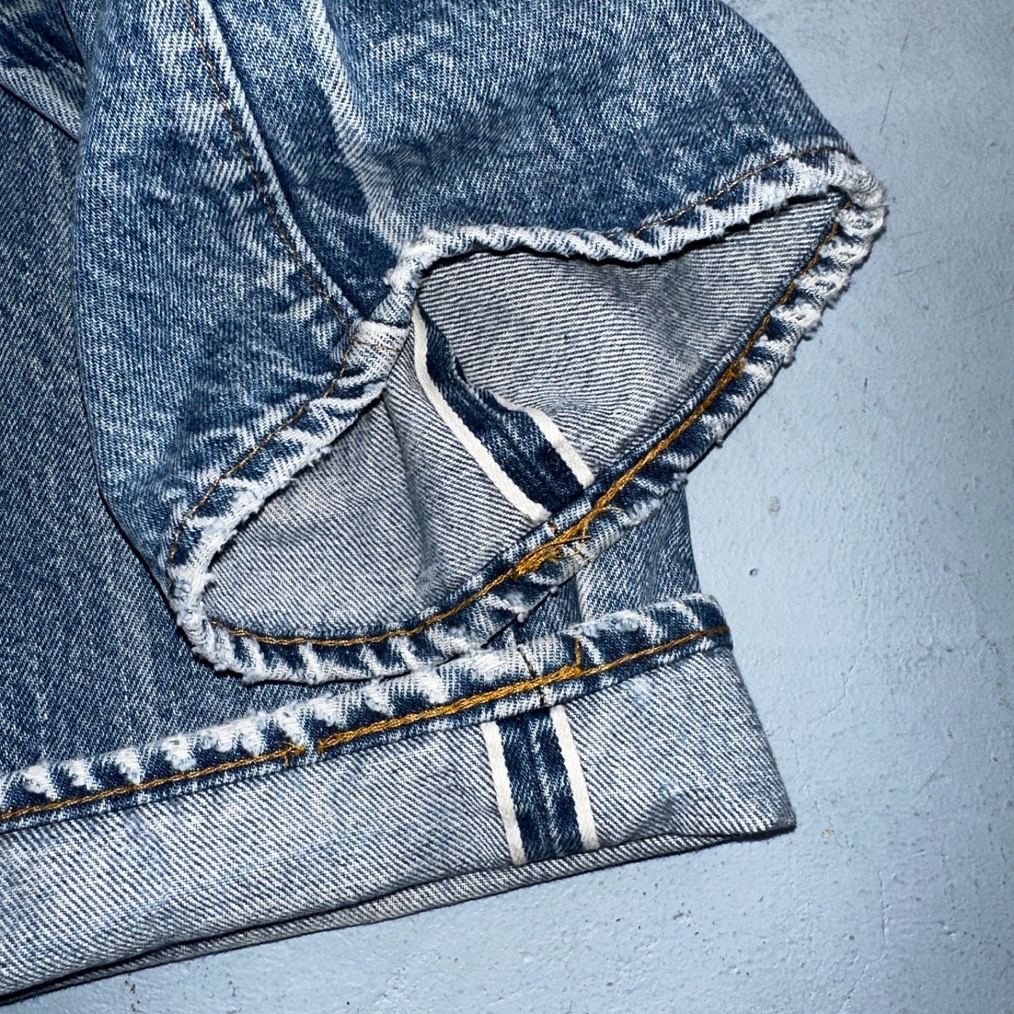 Levis 501 Vintage 80s Redline Selvedge USA Light Wash Jeans 31x36 Act 29x32