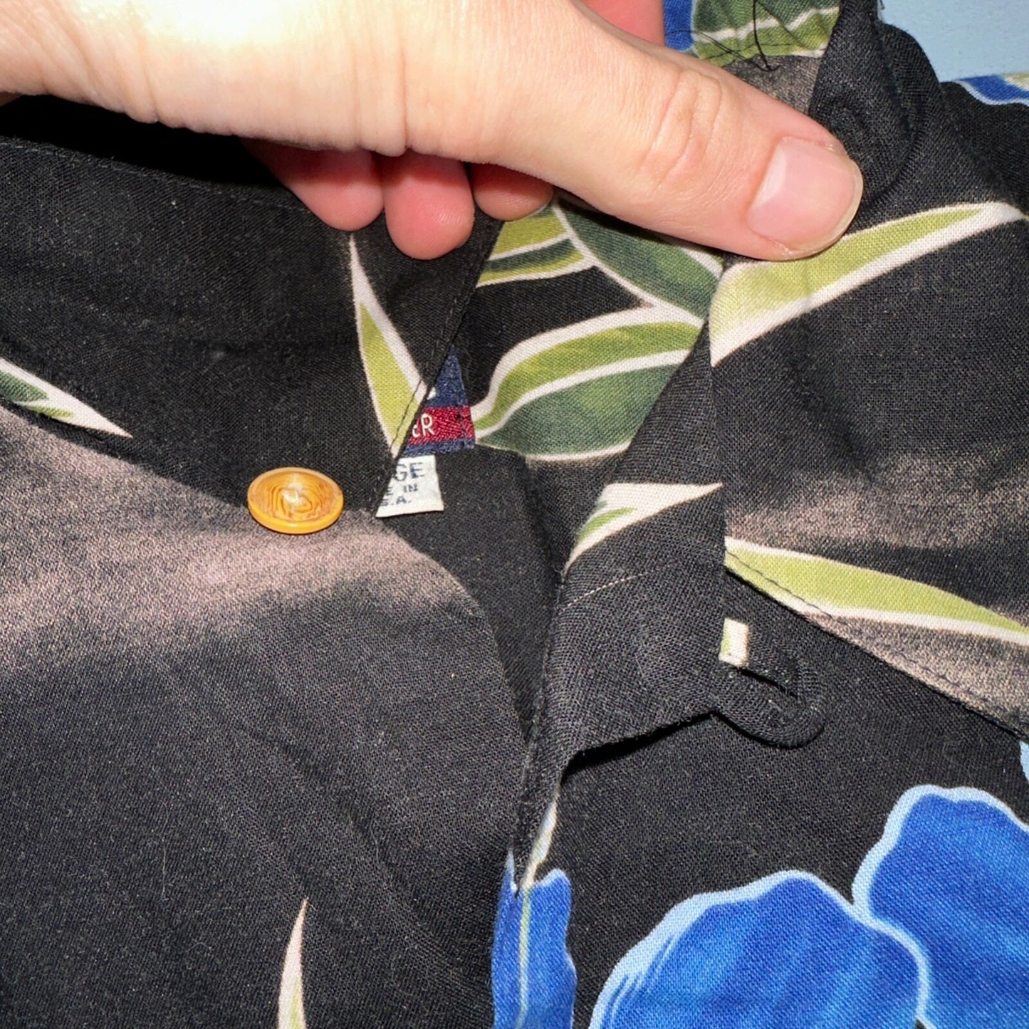 Vintage Quiksilver Mens Short Sleeve Hawaiian Shirt L 90s Made in USA Floral