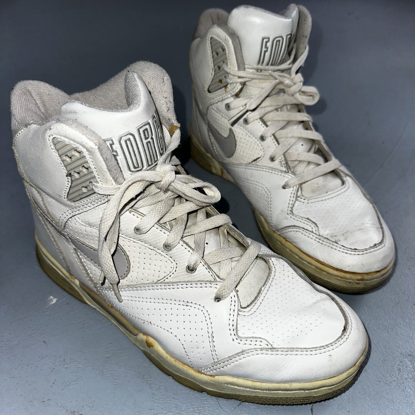 Nike Vintage 1990 Air Delta Force High Great Condition Men’s 8.5 Rare 90s White
