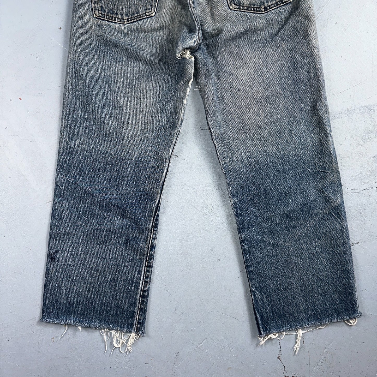 Levis 501 Vintage 80s USA XX Straight Leg Jeans Blue Light Wash Act 32x24 Capri