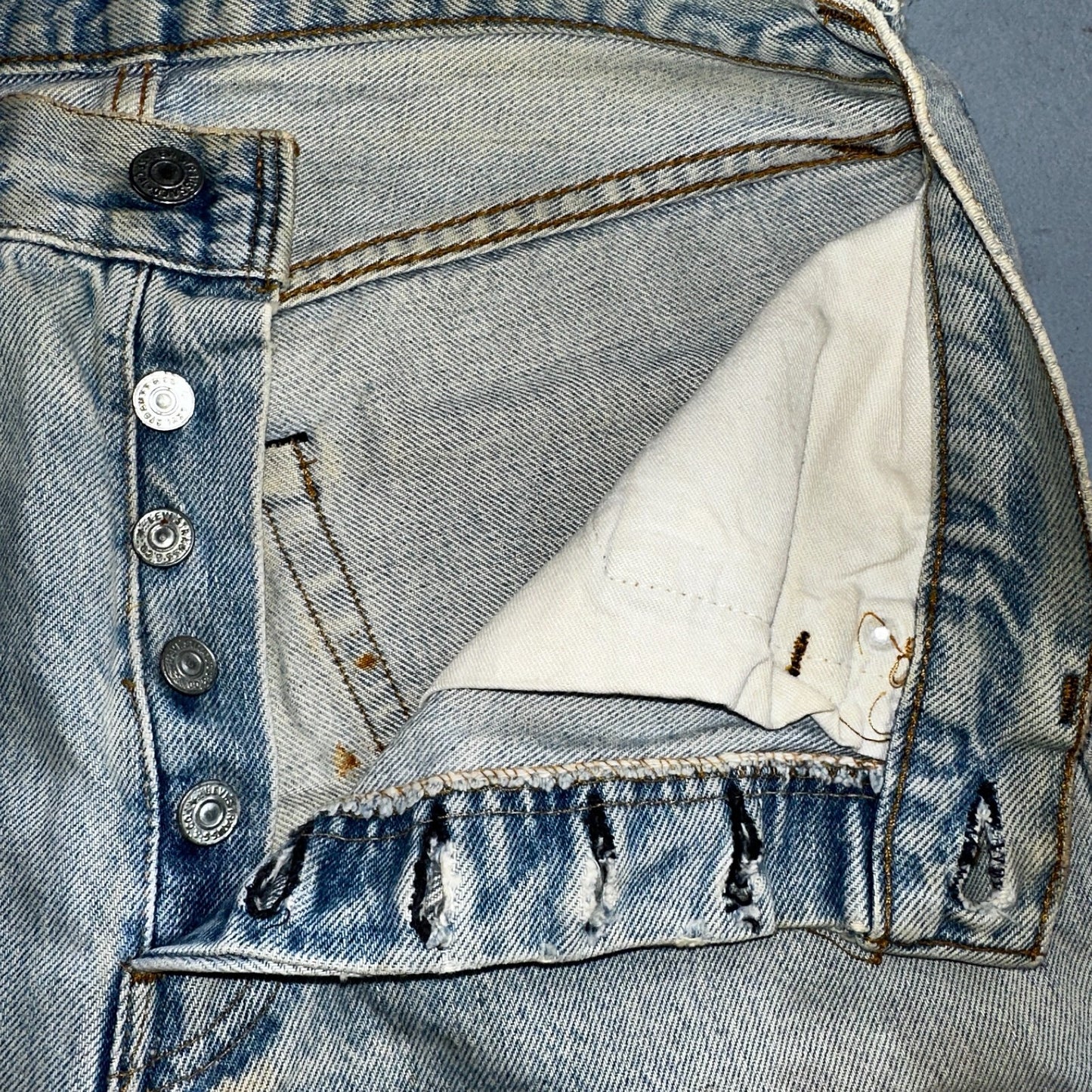 Levis 501 Vintage 80s Redline Selvedge USA XX Jeans Light Wash 1980s Act 28x29