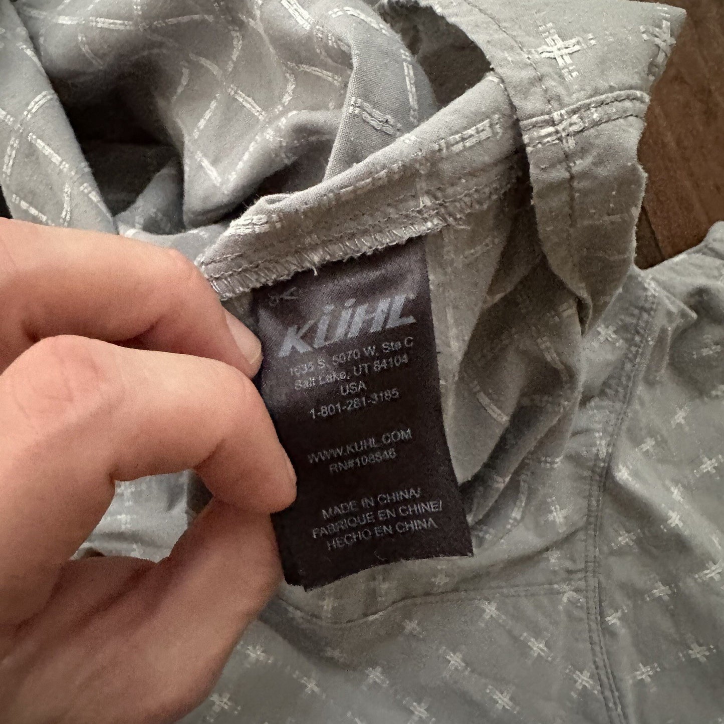 Kühl Men’s Sz. M Gray Button Up Casual Shirt Size Style# 7567 18S Vintage Cross