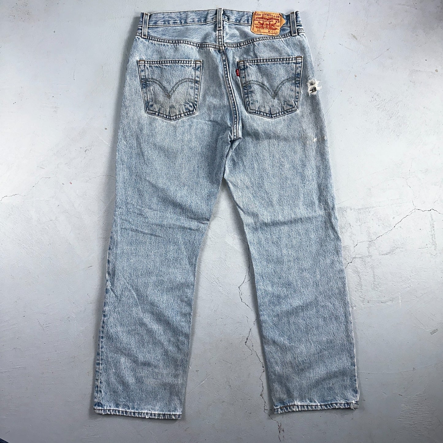 Levis 501 Vintage Y2K 90s XX Straight Leg Jeans Blue Light Wash 35x32 Act 32x29