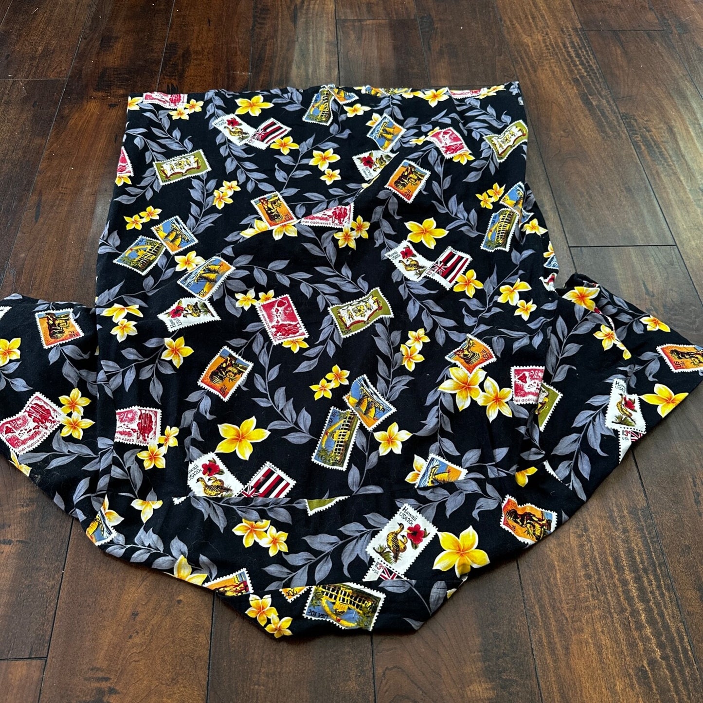 Vintage 80s Blue Hawaii Button Up Shirt Mens XL Ukulele Palms Hawaiian Stamps