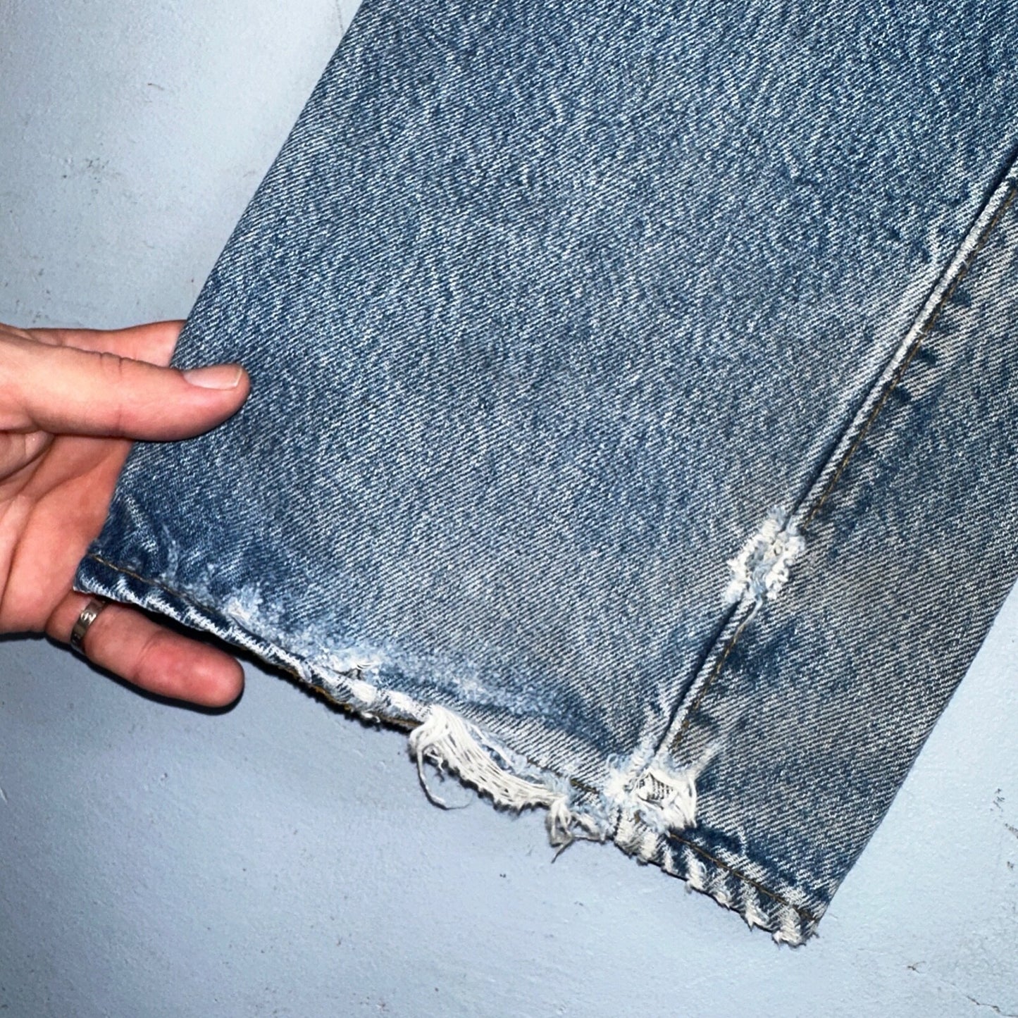 Levis 501 Vintage 80s Redline Selvedge USA XX Jeans Med Wash 35x36 Act 32x32