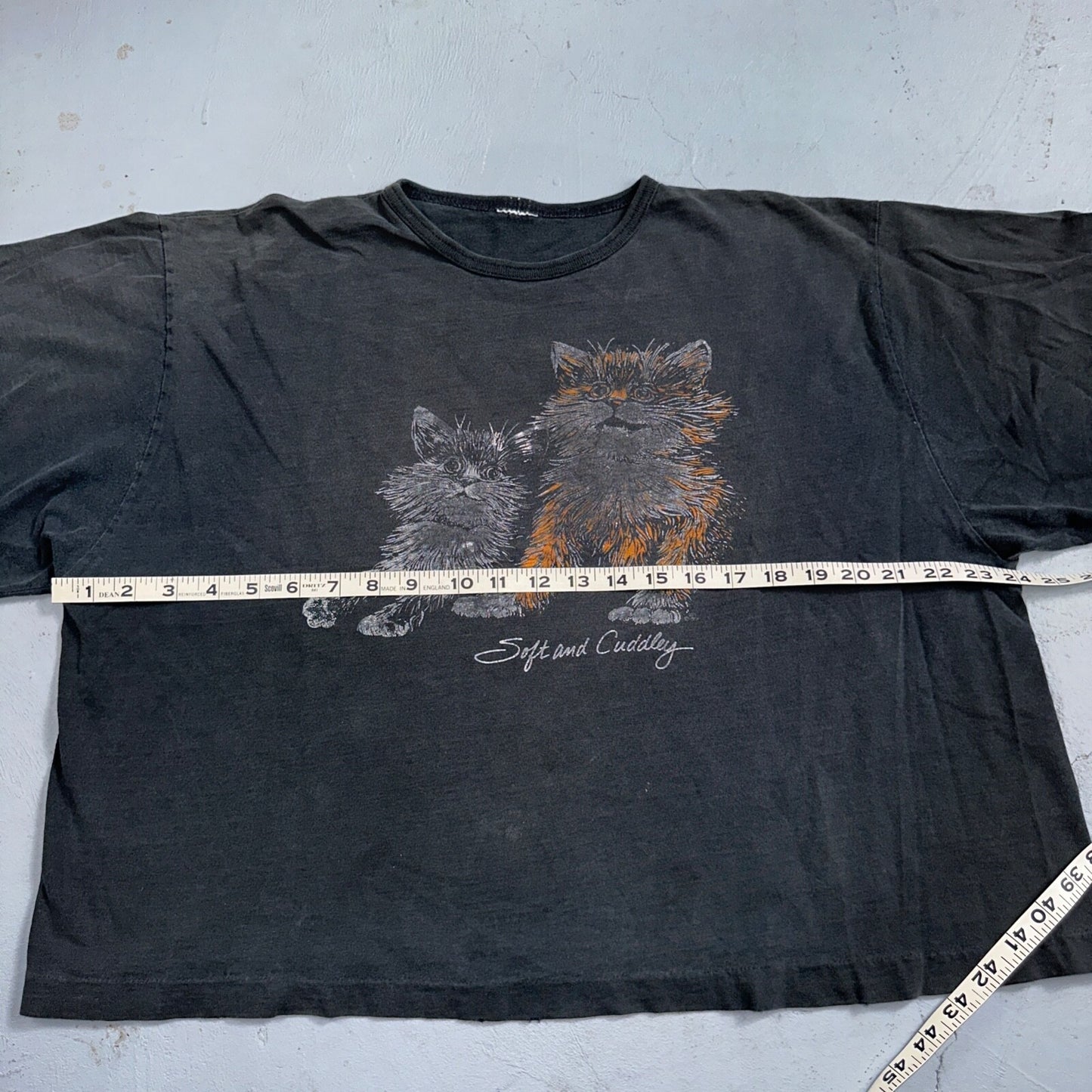 Cats Soft and Cuddly 1970s Boxy VTG T Shirt 70s Perfect Black Fade Boxy Animals