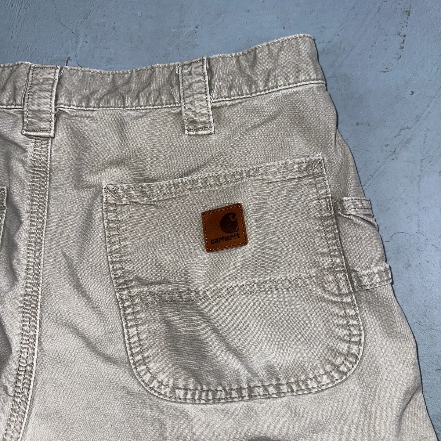Carhartt B147 Shorts Mens 34 Tan Canvas Carpenter Cargo Work Worn Tan khaki