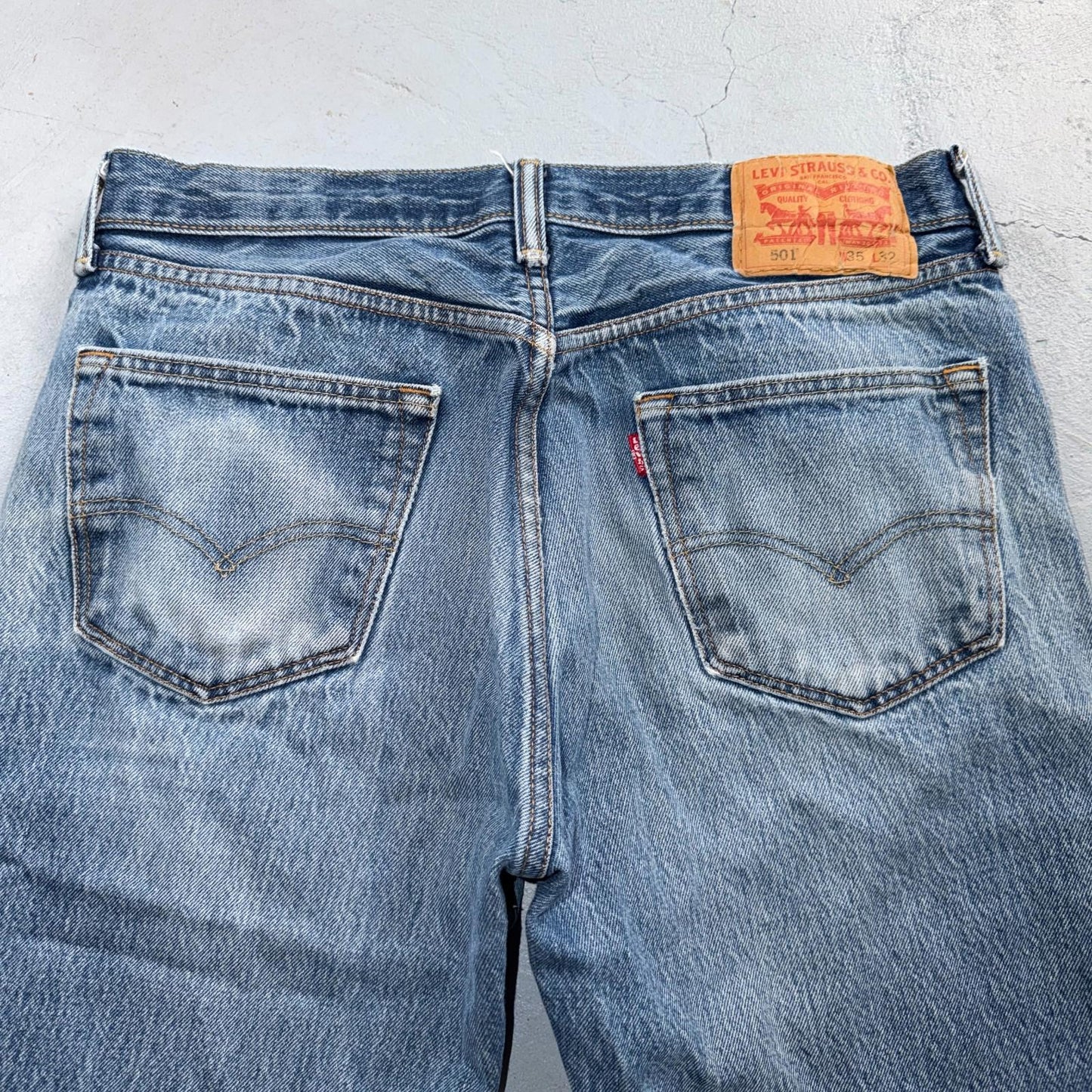 Levis 501 Vintage Y2K Egypt Straight Leg Jeans 35x32 Light Wash Act 32x28