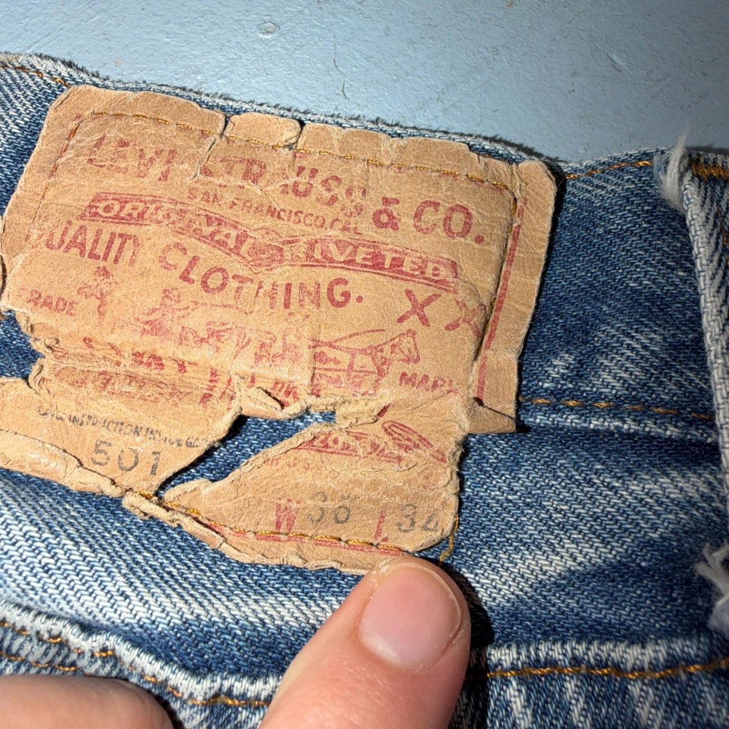 Levis 501 Vintage 80s Redline Selvedge USA XX Jeans Light Wash 36x34 Act 33x30