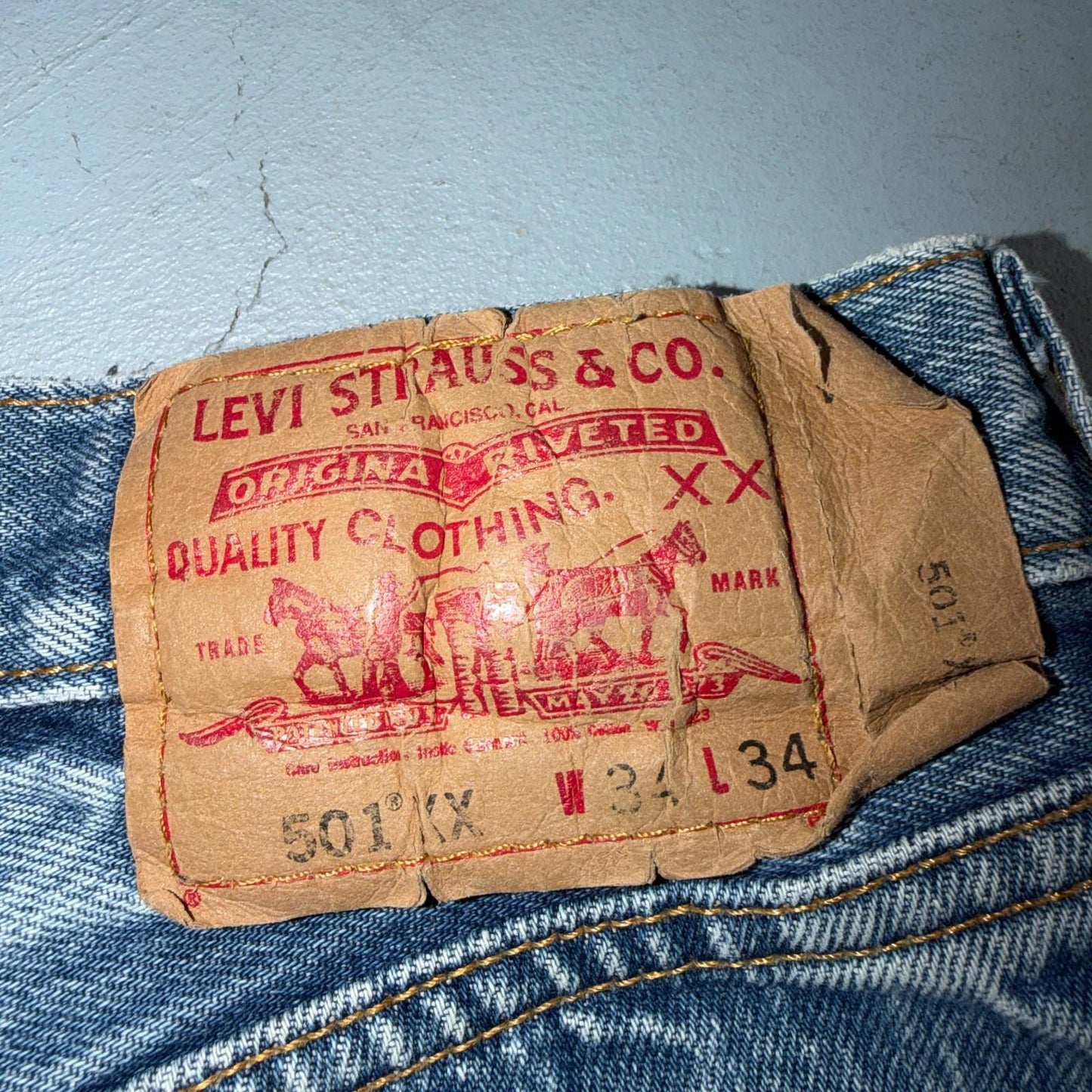 Levis 501 Vintage Y2K 90s XX Straight Leg Jeans Blue Light Wash 34x34 Act 31x30
