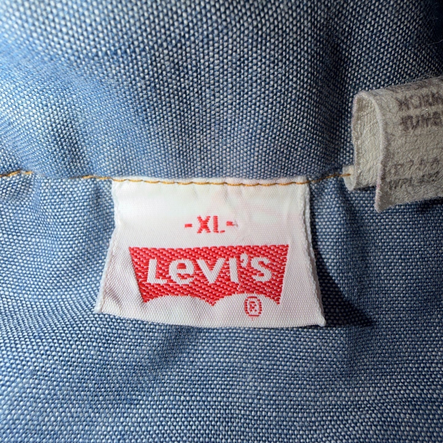 VTG 70s Levis Chambray Western Shirt Embroidered Pearl Snap Rockabilly Orange Ta