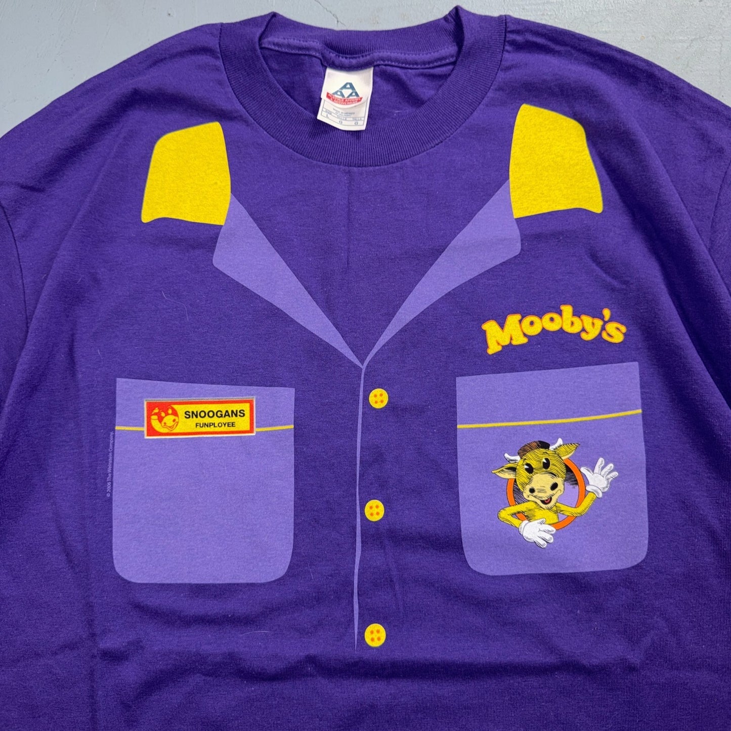 VTG Y2K Mooby's Employee Uniform T Shirt Kevin Smith View Askewniverse Clerks
