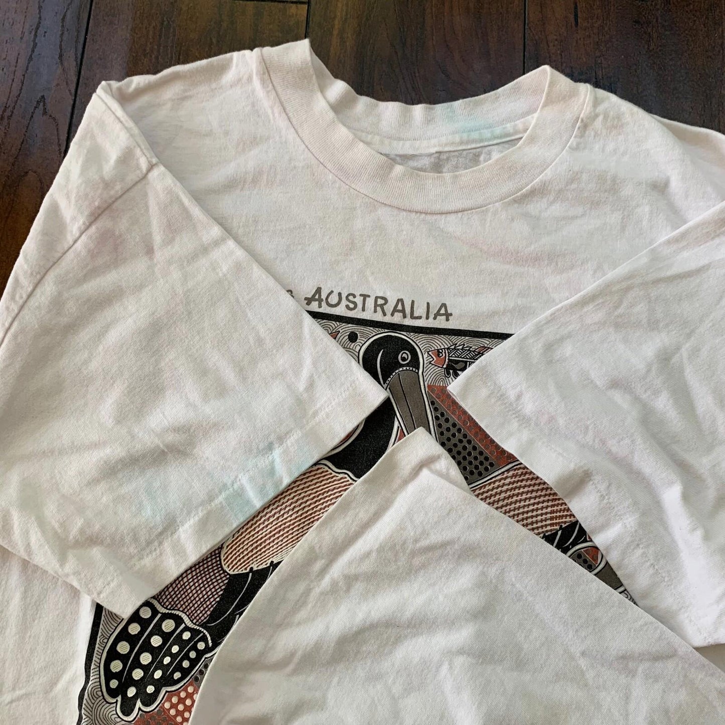 Australia Vintage T Shirt Travel Birds Pelican Ocean Beach Vacation Travel Rap