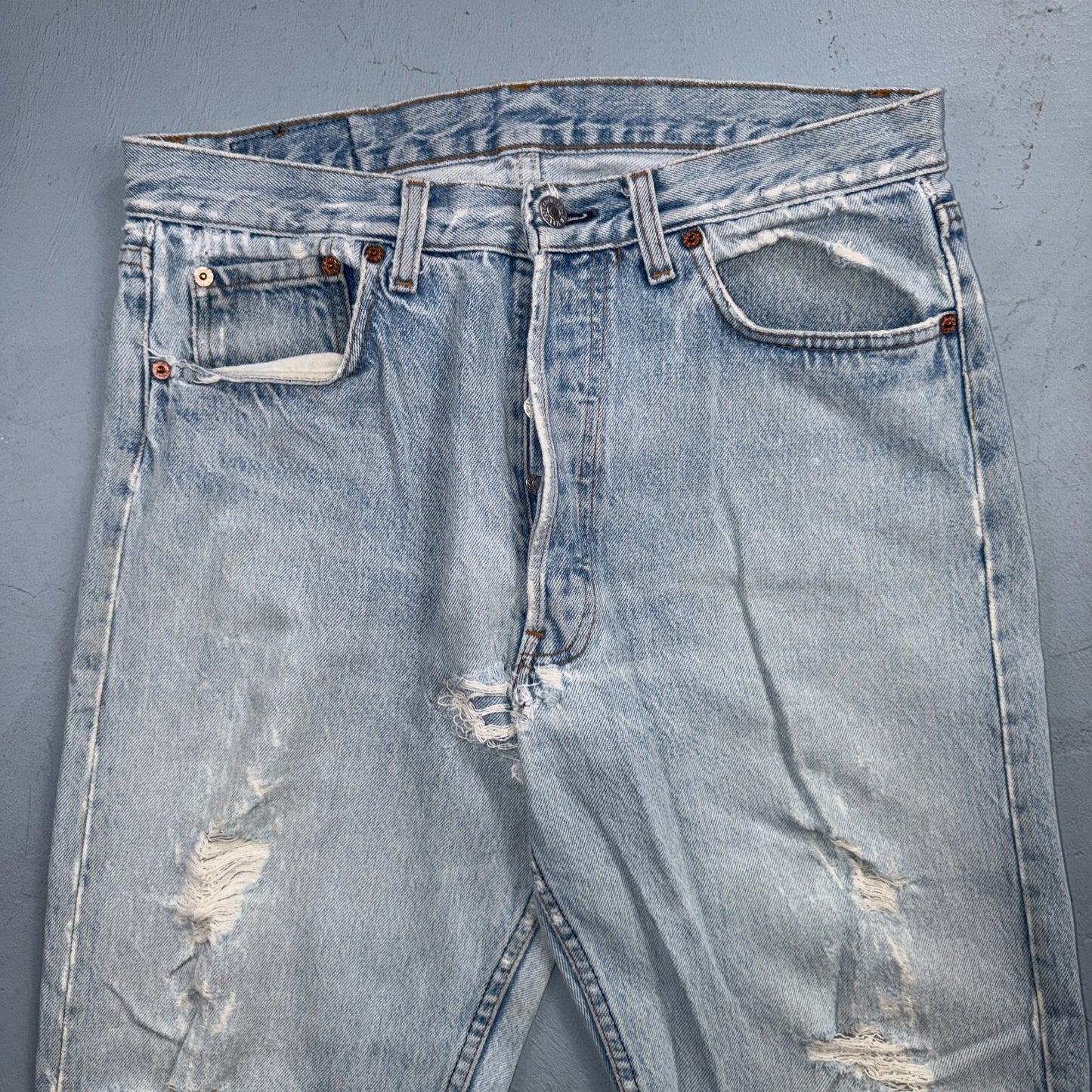 Levis 501 Vintage 80s USA XX Straight Leg Jeans Blue Light Wash 34x32 Act 32x31