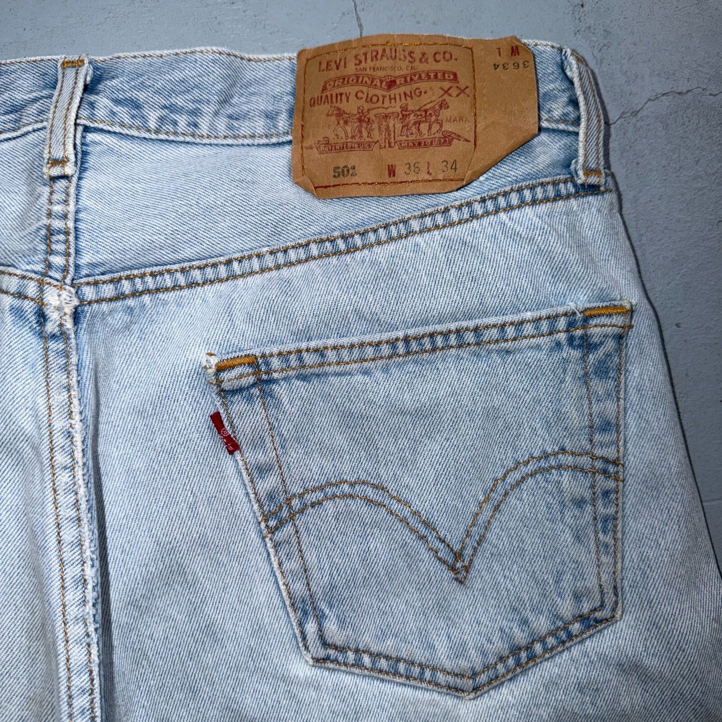 Levis 501 Vintage 90s Y2K XX Straight Leg Jeans Blue Light Wash 36x34 Act 35x32