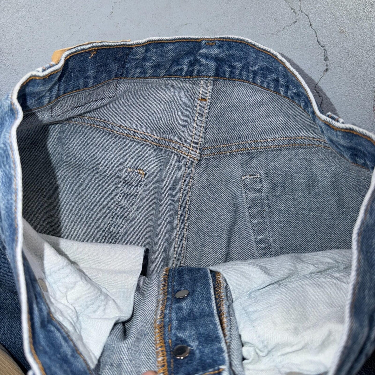 Levis 501 Vintage 80s USA XX Straight Leg Jeans Blue Light Wash 33x34 Act 31x32